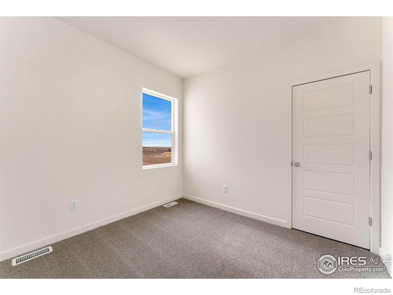 MLS Image #11 for 235  dawn drive,hudson, Colorado