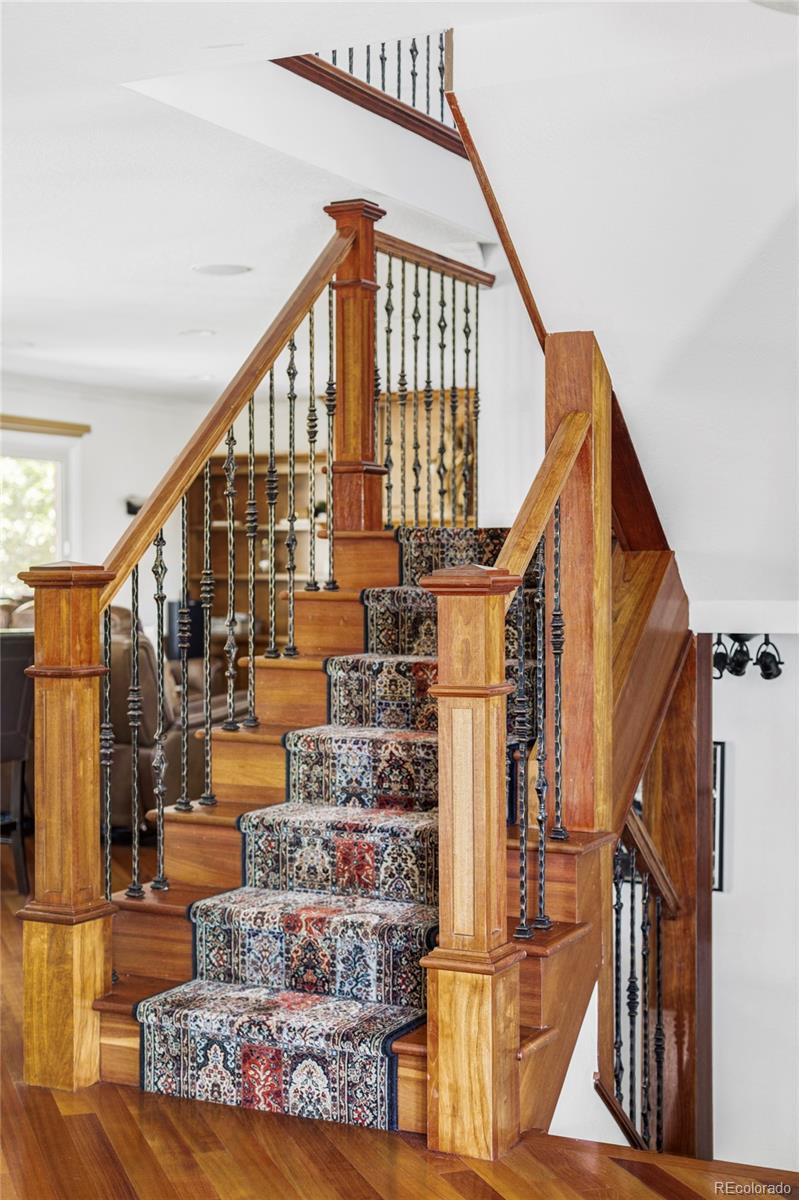 MLS Image #16 for 19052 e briarwood drive,centennial, Colorado