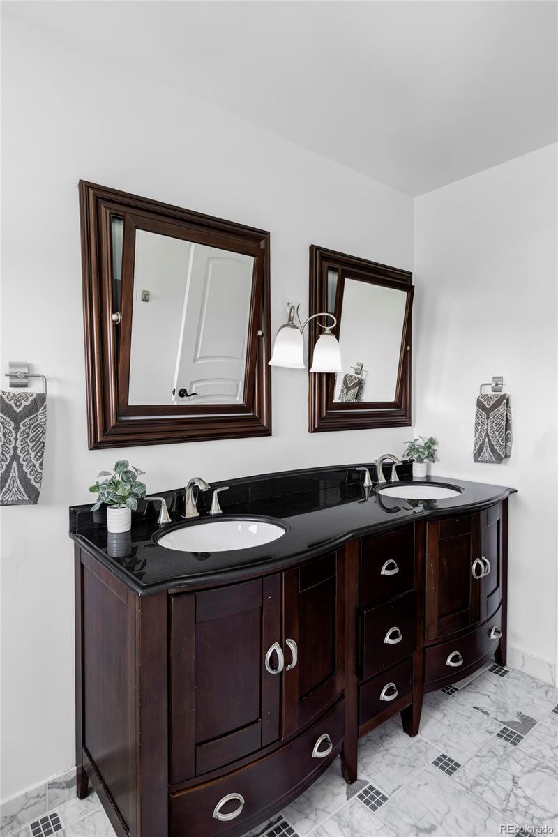 MLS Image #28 for 19052 e briarwood drive,centennial, Colorado