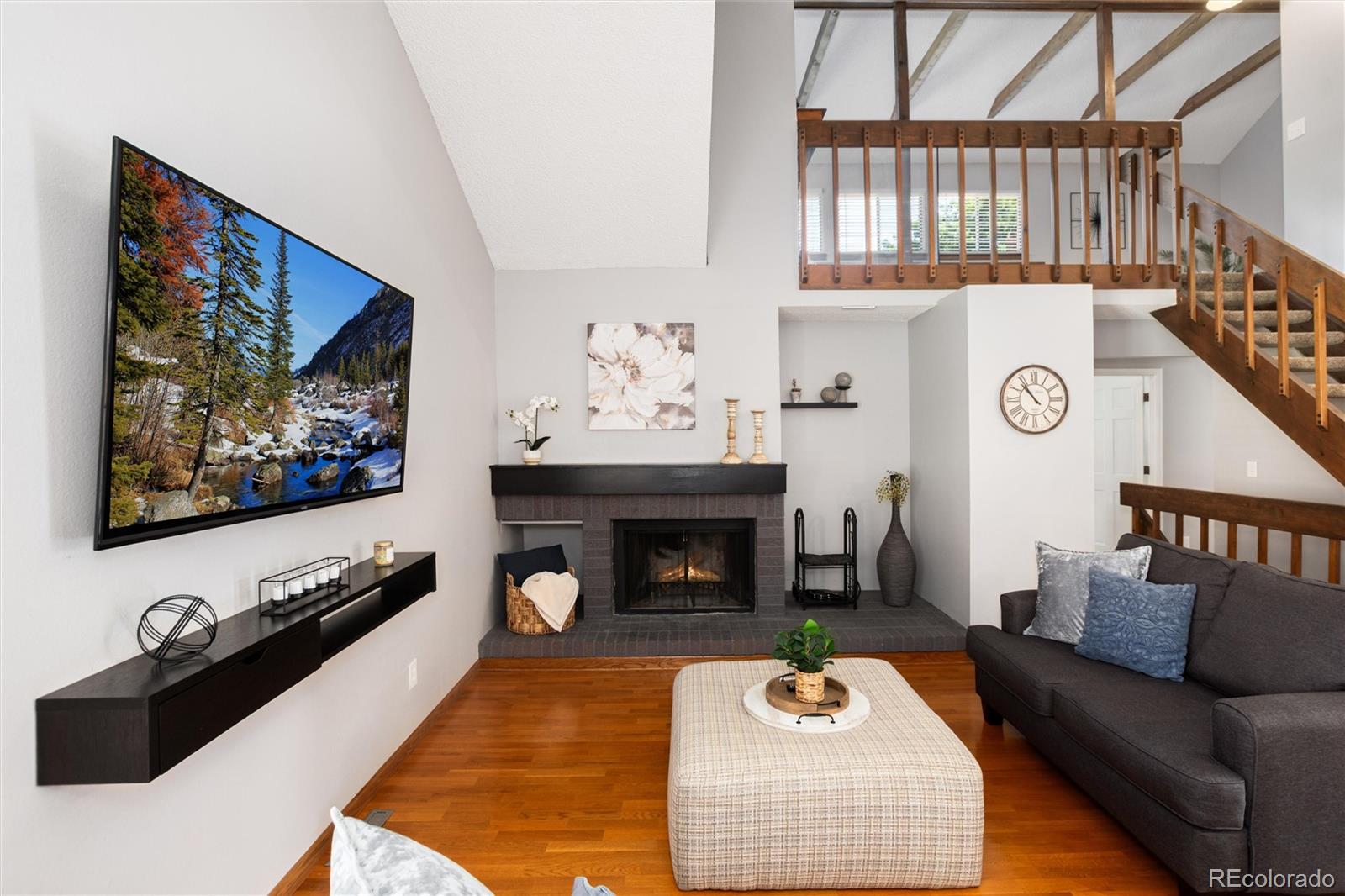 MLS Image #3 for 46 s eagle circle ,aurora, Colorado