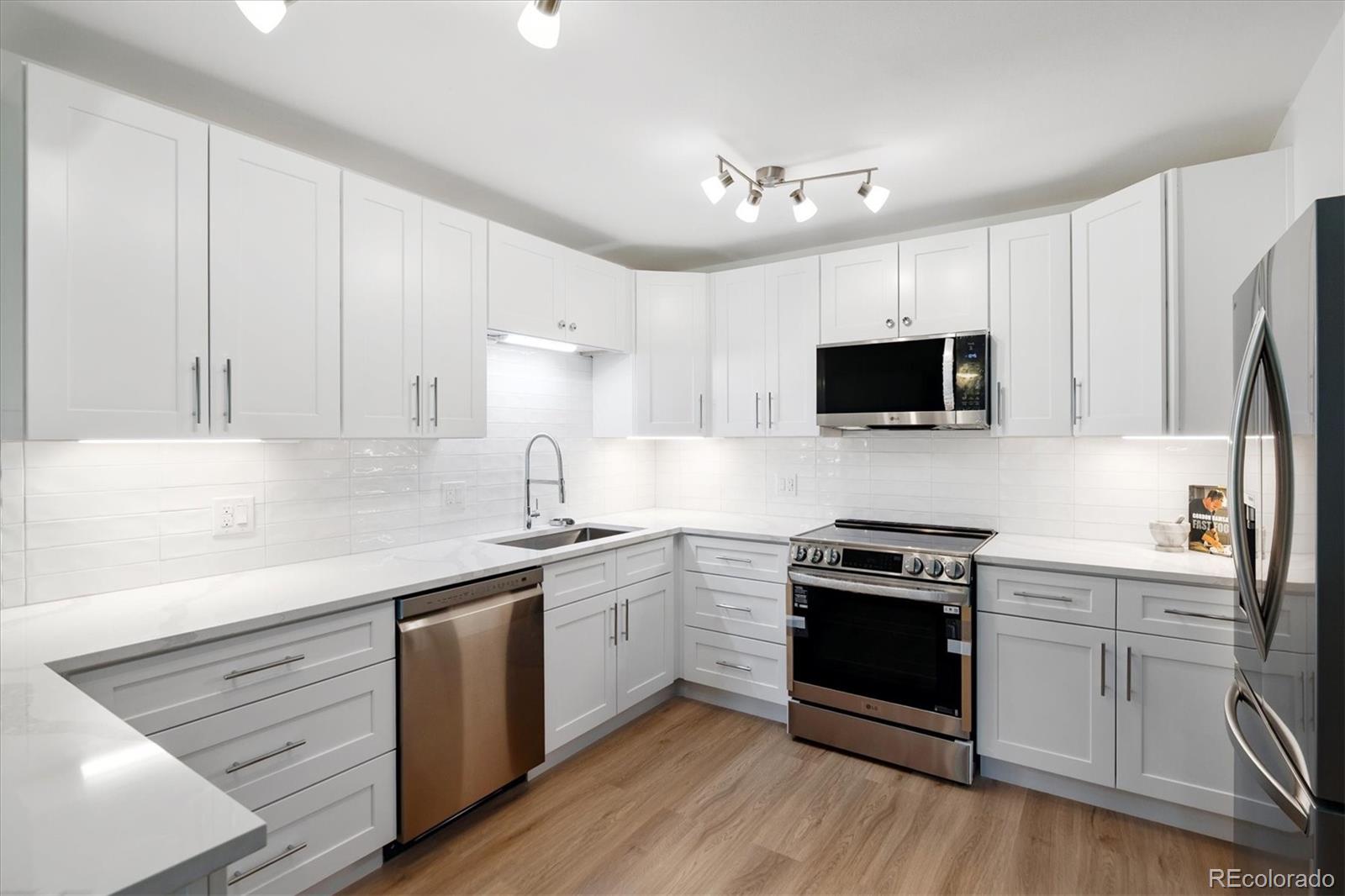 MLS Image #2 for 775 s alton way 4a,denver, Colorado