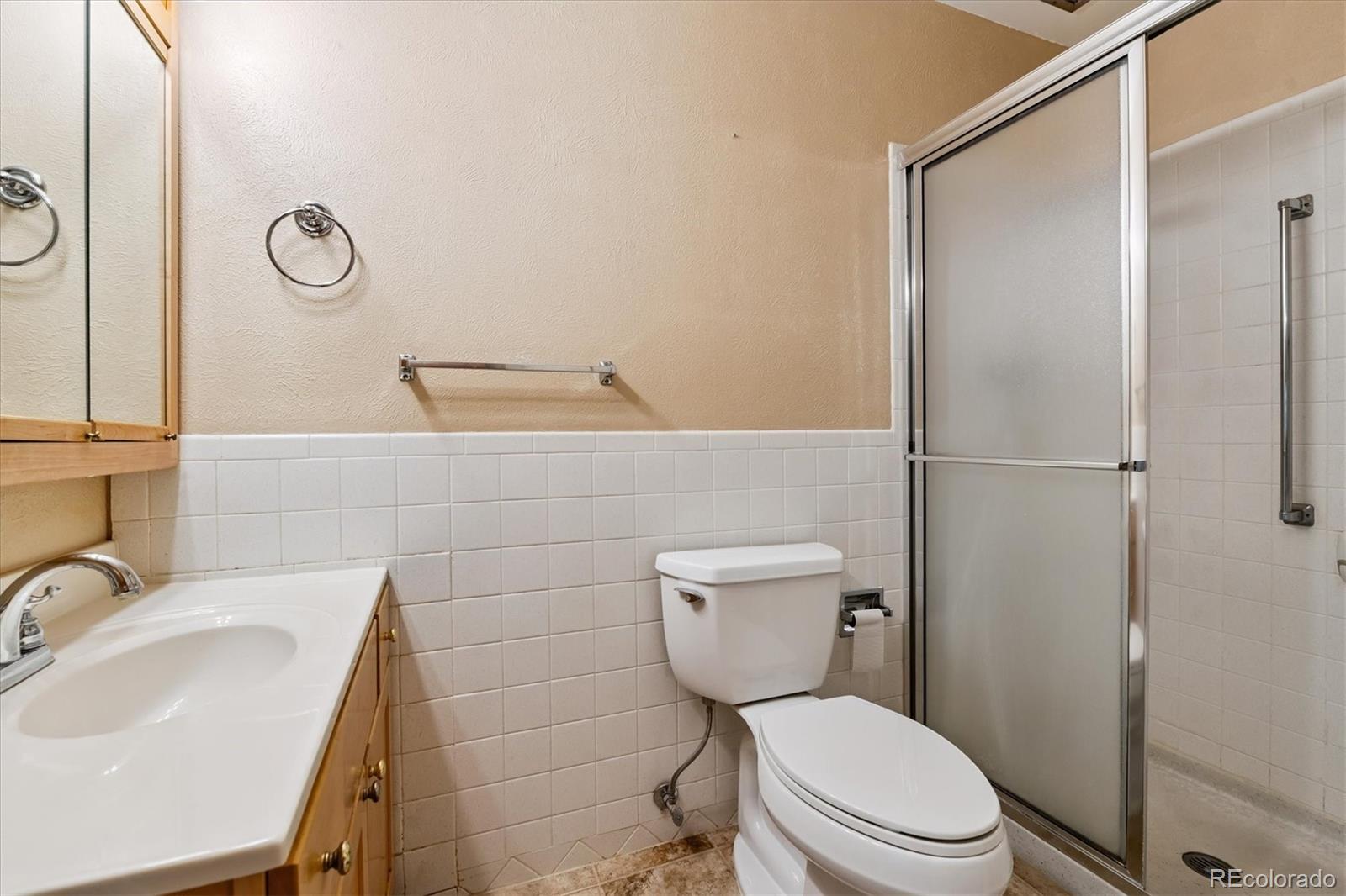 MLS Image #11 for 585 s alton way,denver, Colorado