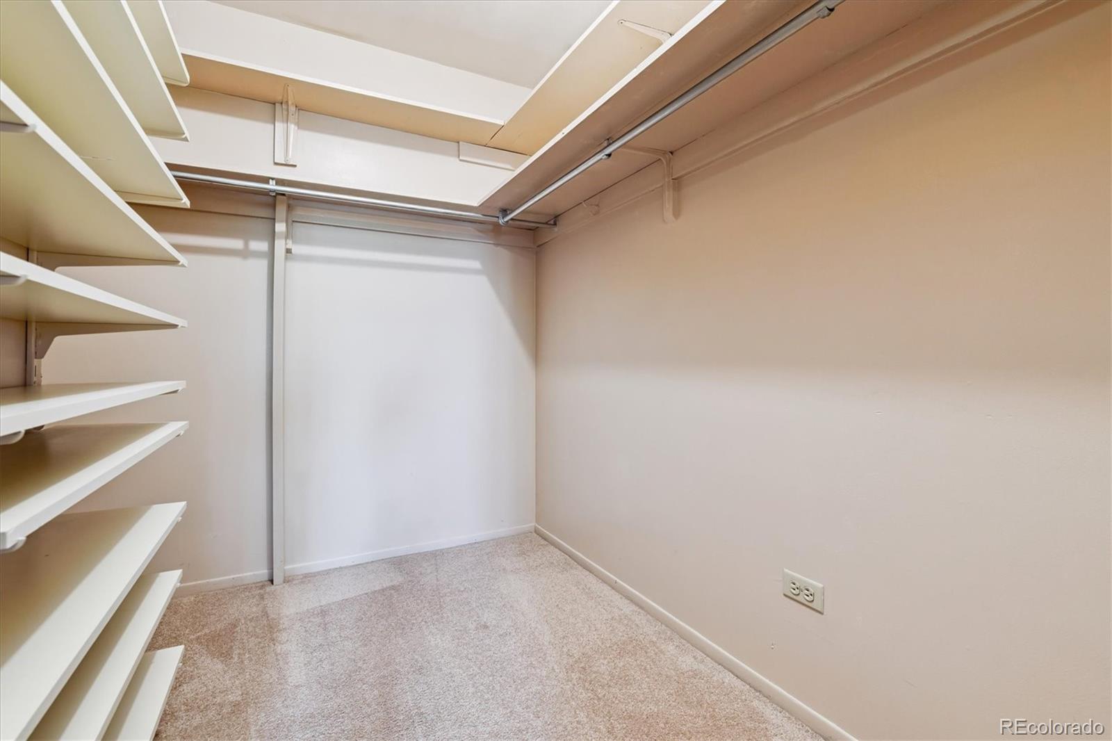 MLS Image #12 for 585 s alton way,denver, Colorado