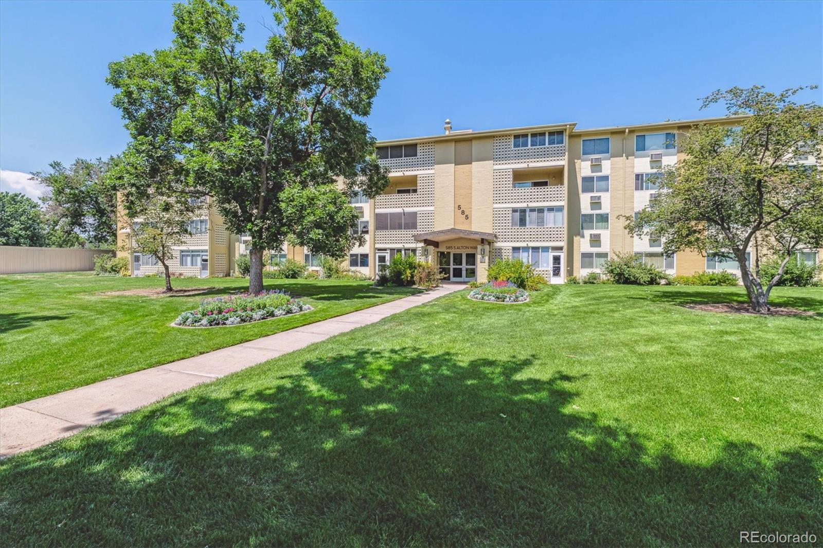 MLS Image #16 for 585 s alton way,denver, Colorado
