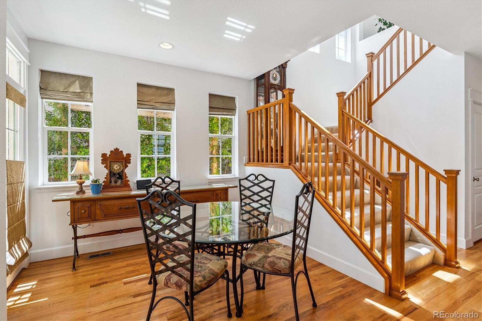 MLS Image #11 for 2326  akron street,denver, Colorado