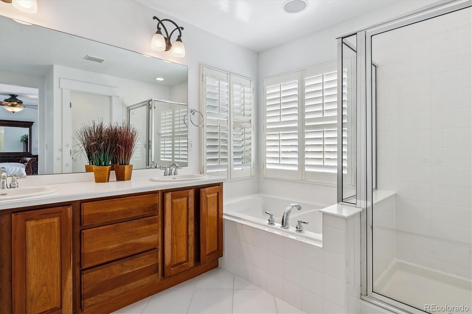 MLS Image #22 for 2326  akron street,denver, Colorado