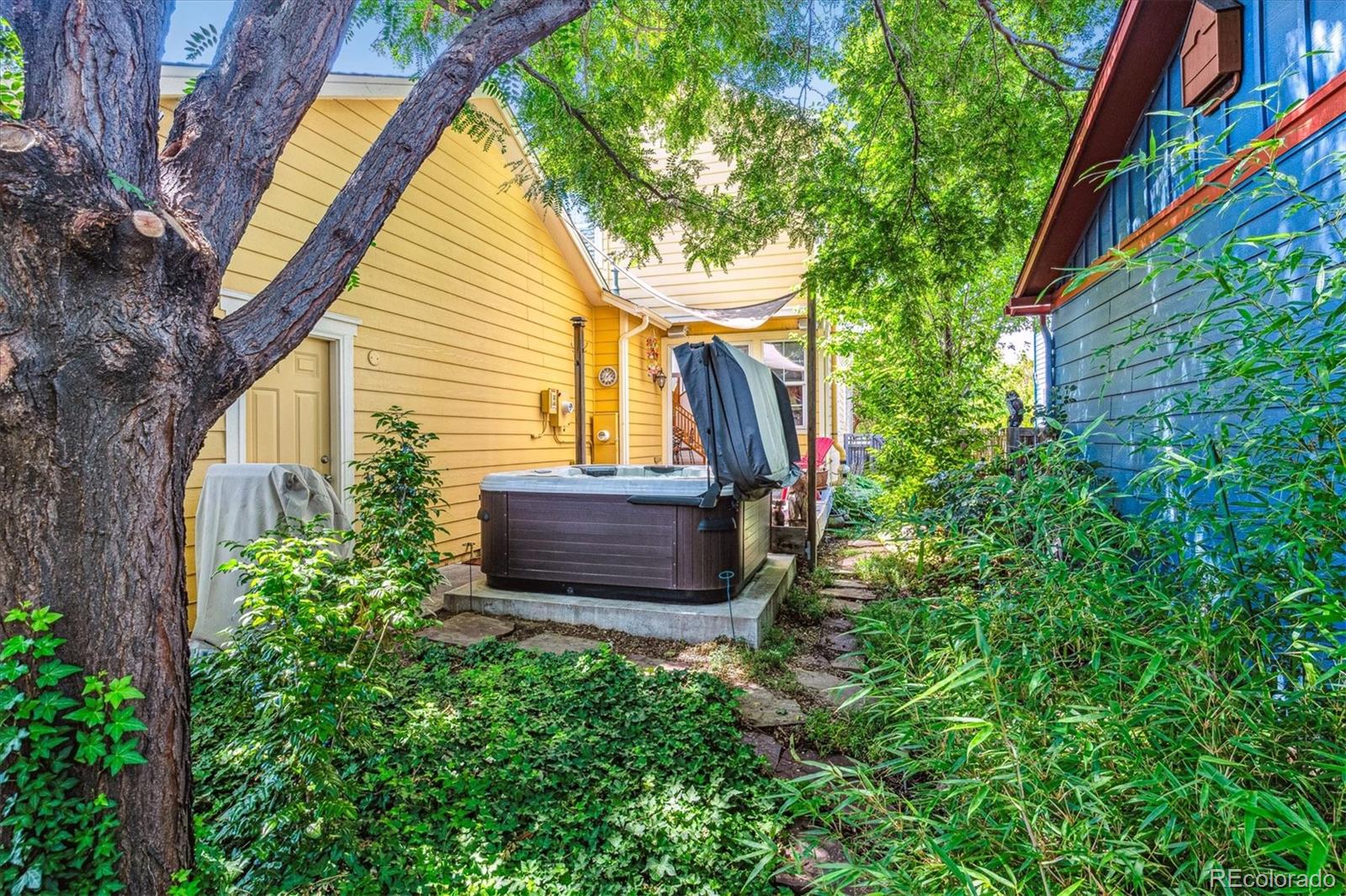 MLS Image #27 for 2326  akron street,denver, Colorado