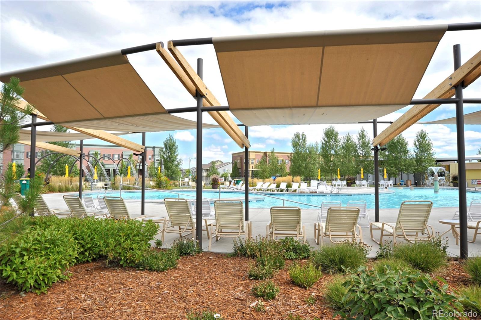MLS Image #31 for 2326  akron street,denver, Colorado