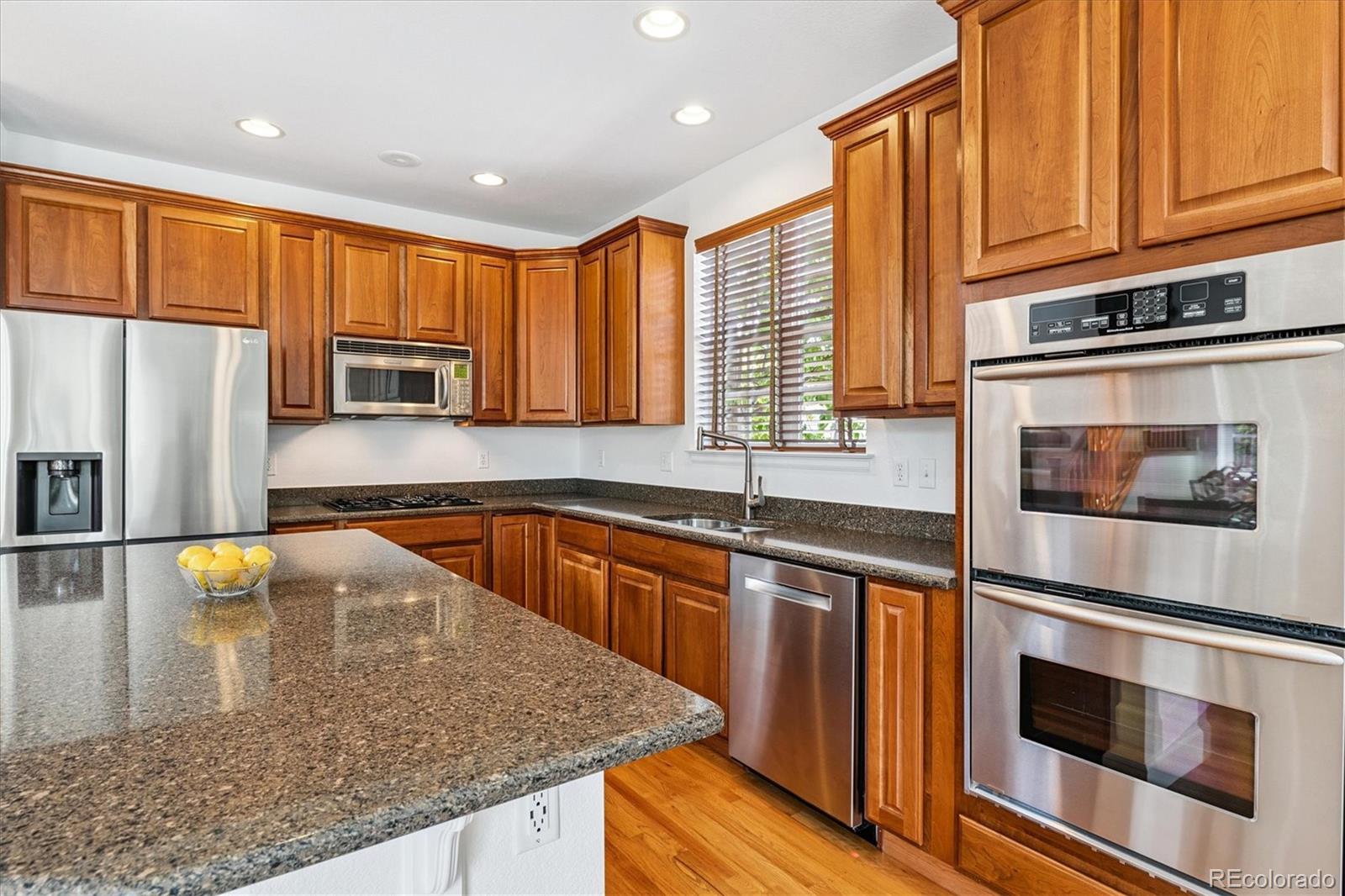 MLS Image #6 for 2326  akron street,denver, Colorado