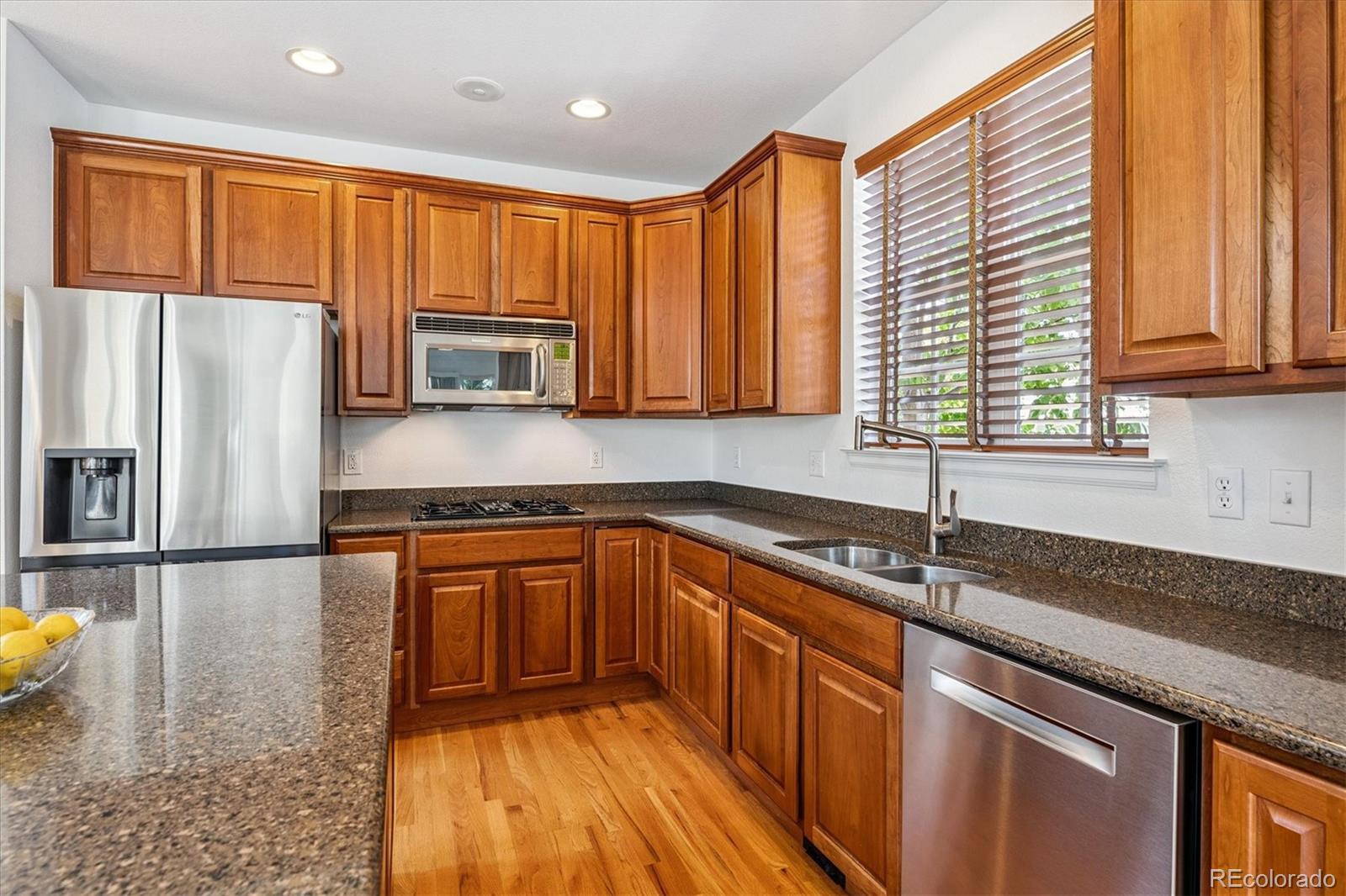 MLS Image #7 for 2326  akron street,denver, Colorado