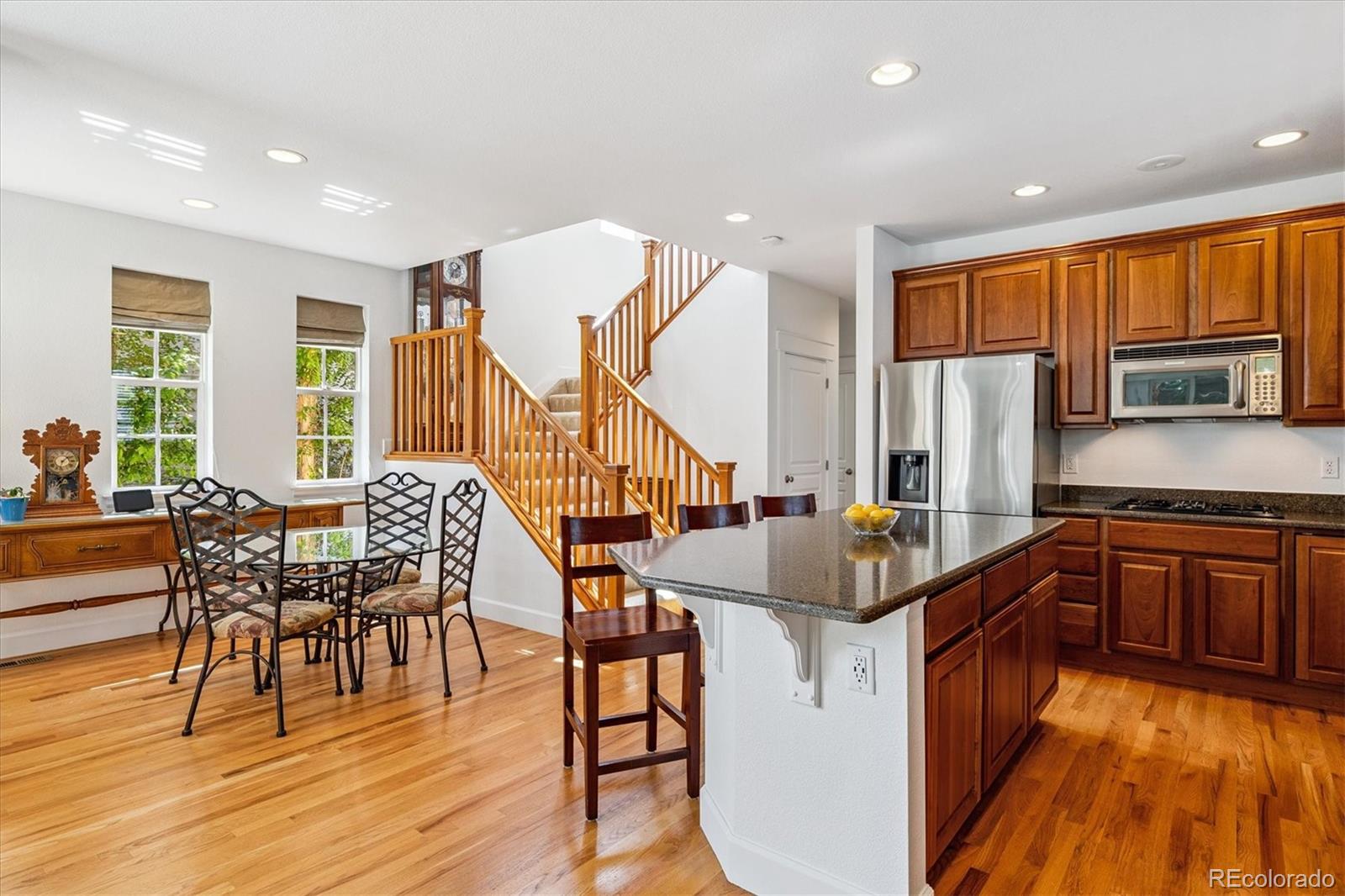 MLS Image #9 for 2326  akron street,denver, Colorado