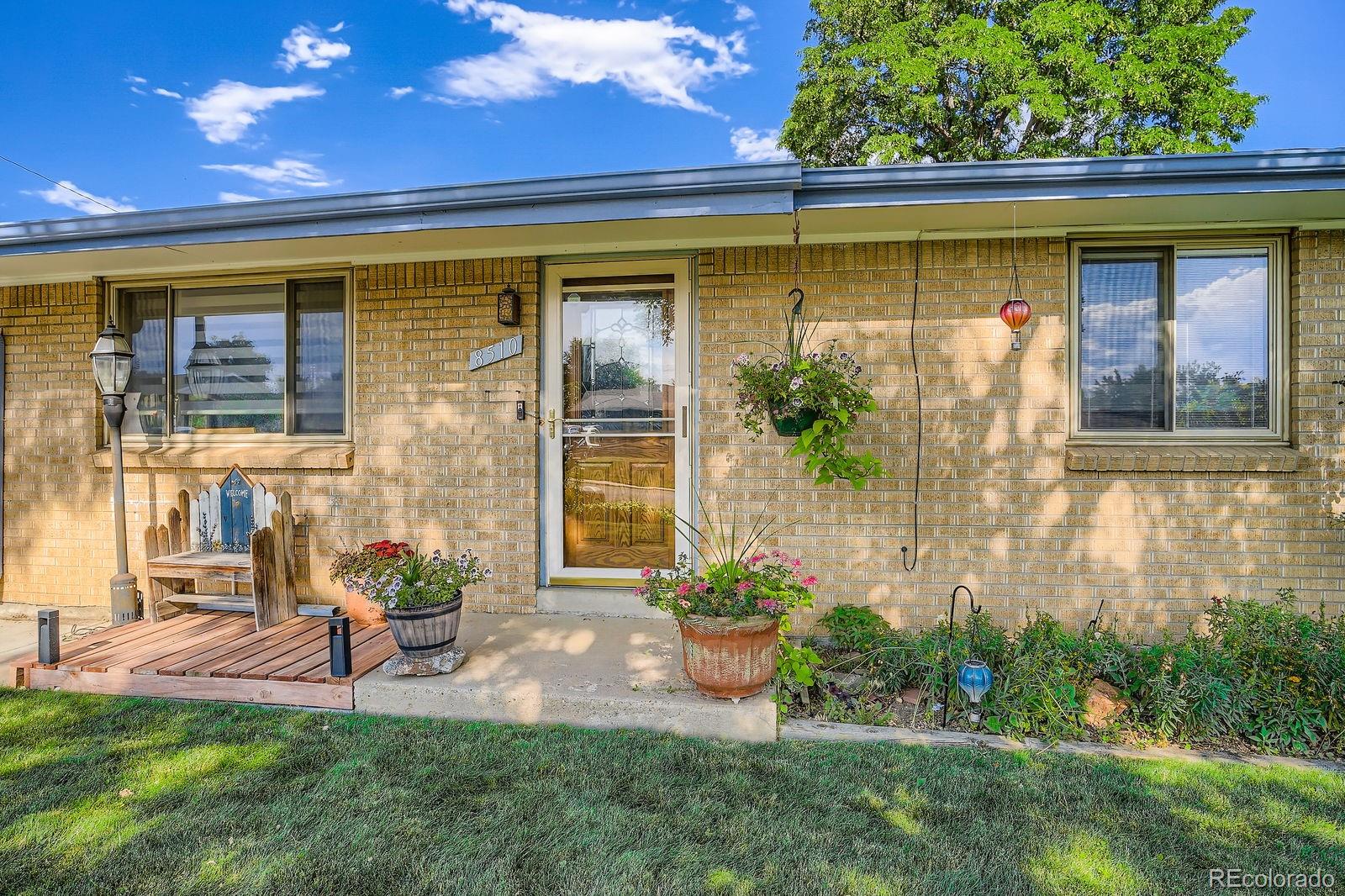 MLS Image #20 for 8510  faraday street,denver, Colorado