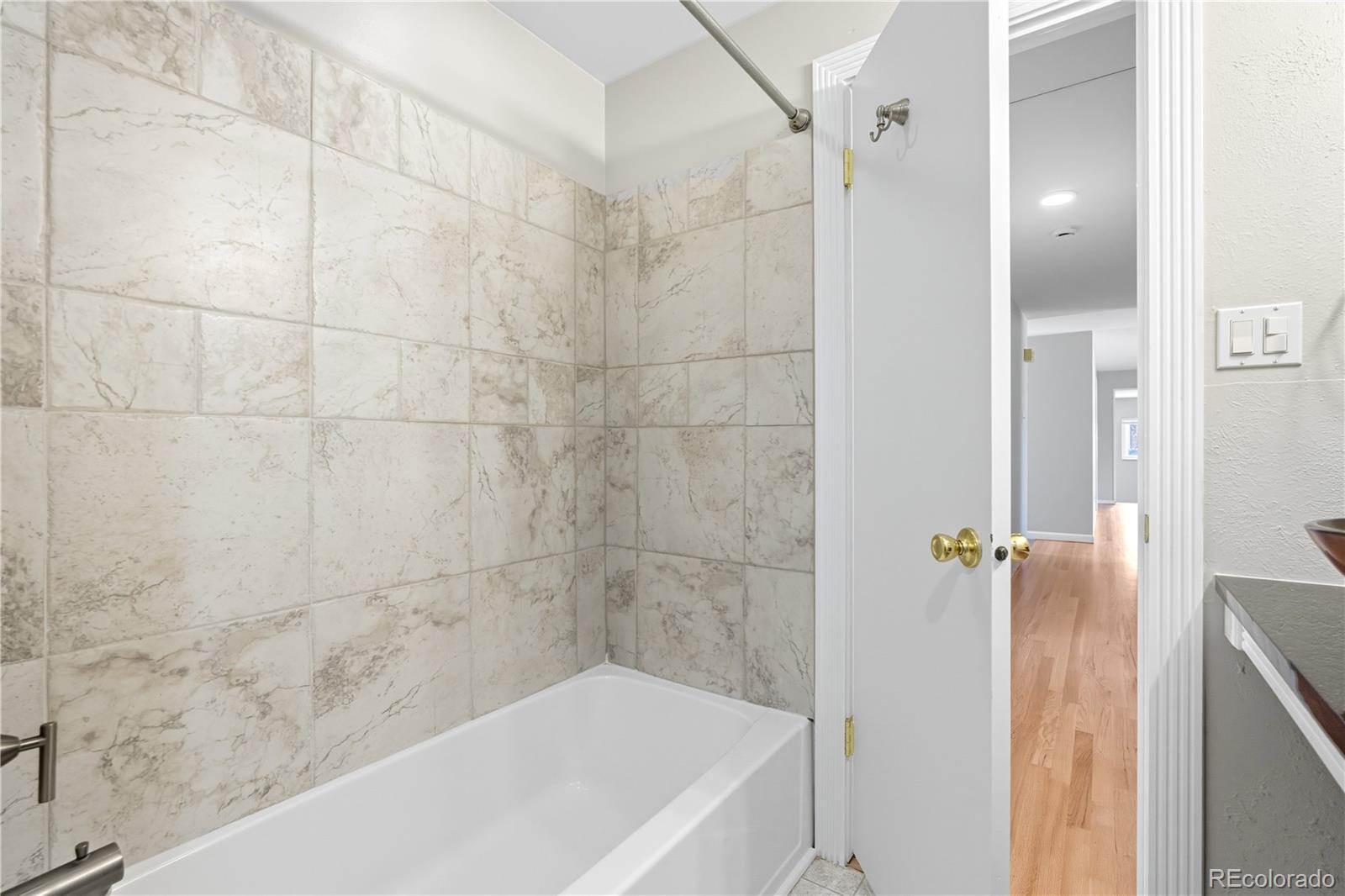 MLS Image #21 for 13069 e alaska place,aurora, Colorado