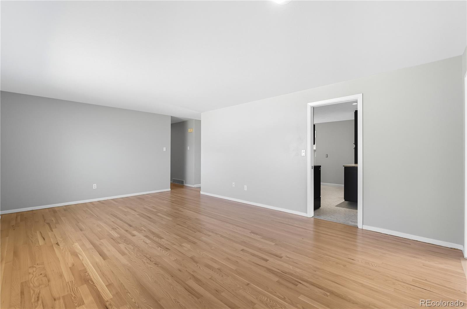 MLS Image #3 for 13069 e alaska place,aurora, Colorado