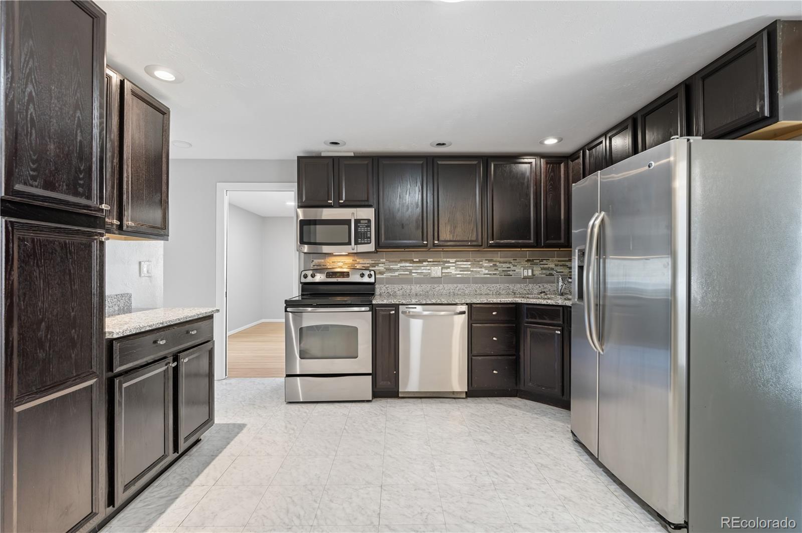 MLS Image #6 for 13069 e alaska place,aurora, Colorado