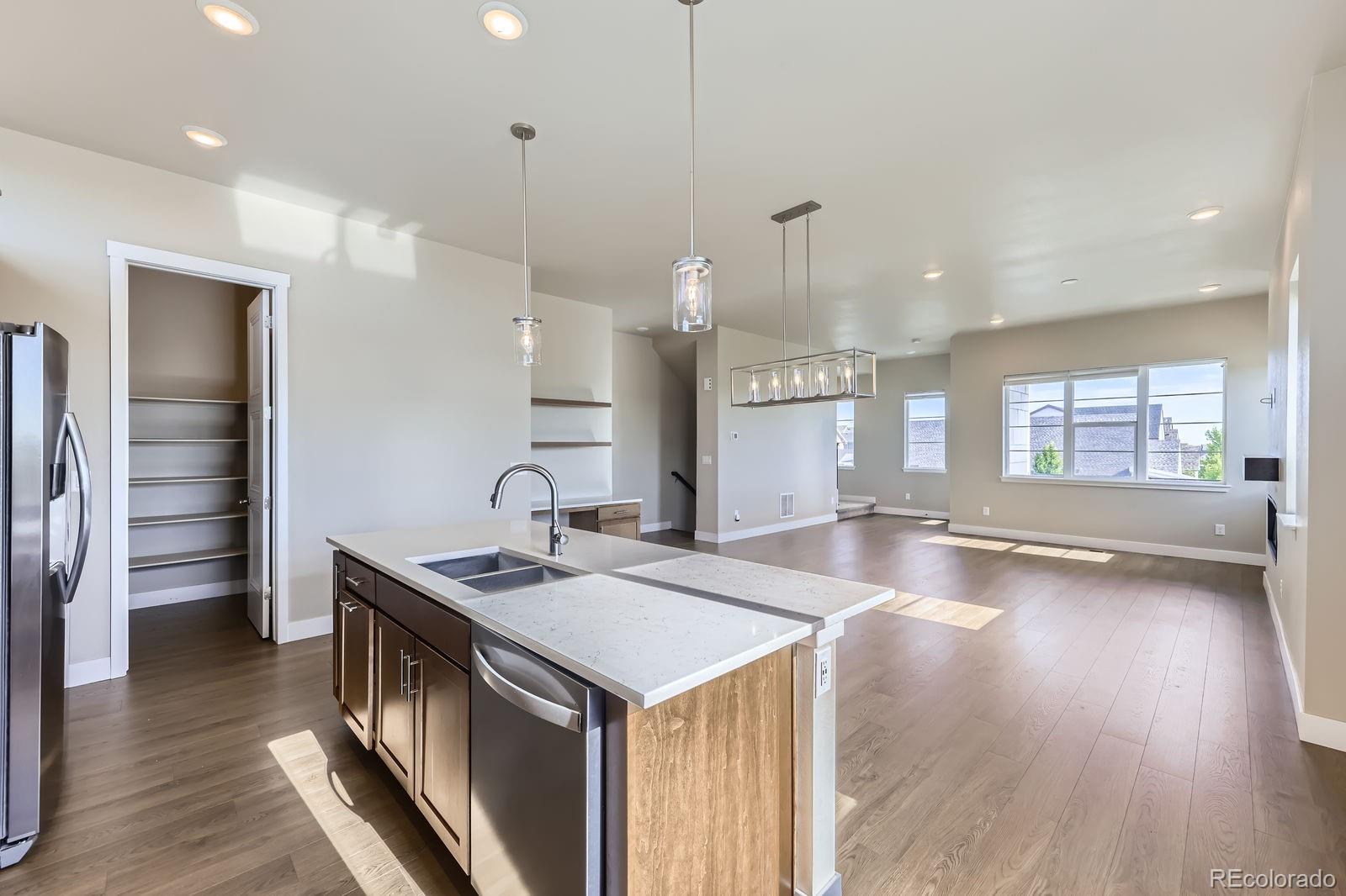 MLS Image #10 for 9436 e 57h avenue,denver, Colorado