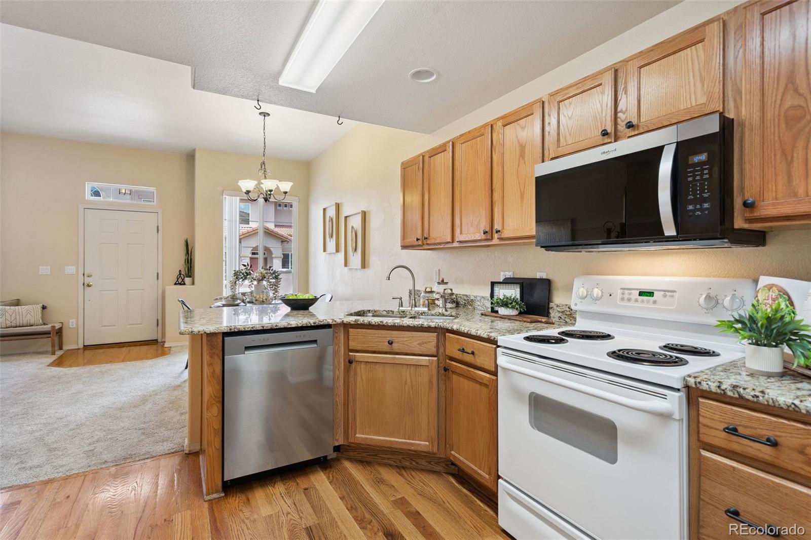 MLS Image #9 for 7042  sand crest view,colorado springs, Colorado