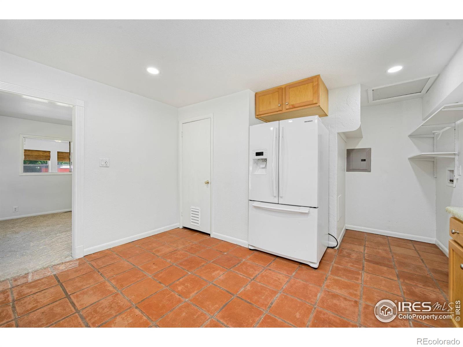 MLS Image #10 for 645 w 1st street,loveland, Colorado