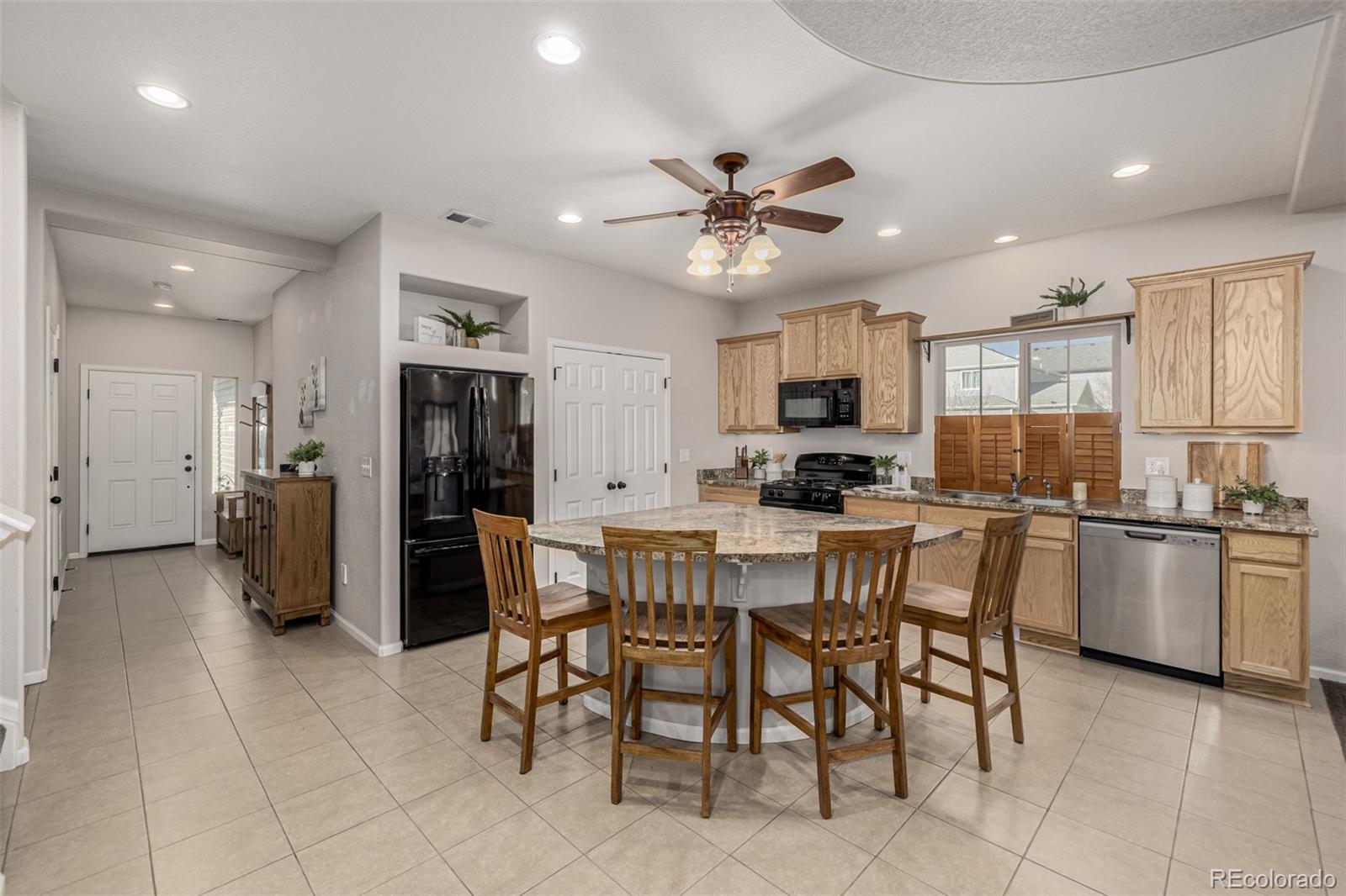 MLS Image #10 for 5568  ceylon street,denver, Colorado