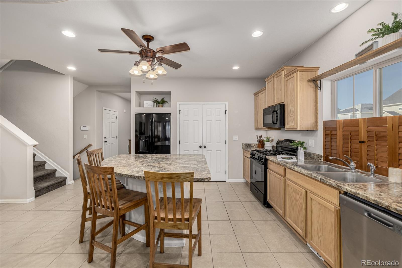 MLS Image #12 for 5568  ceylon street,denver, Colorado