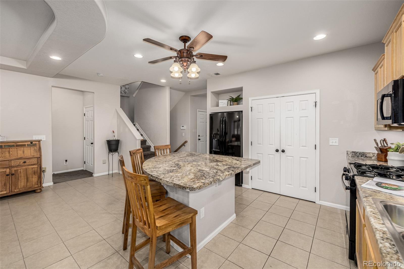 MLS Image #13 for 5568  ceylon street,denver, Colorado
