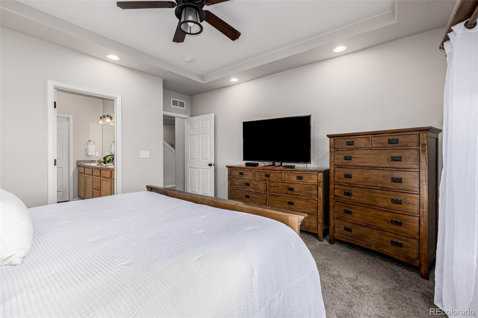MLS Image #17 for 5568  ceylon street,denver, Colorado