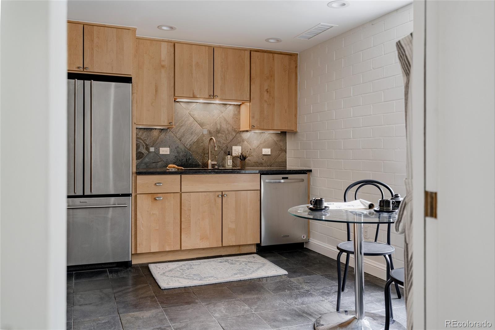 MLS Image #11 for 420 s marion parkway,denver, Colorado