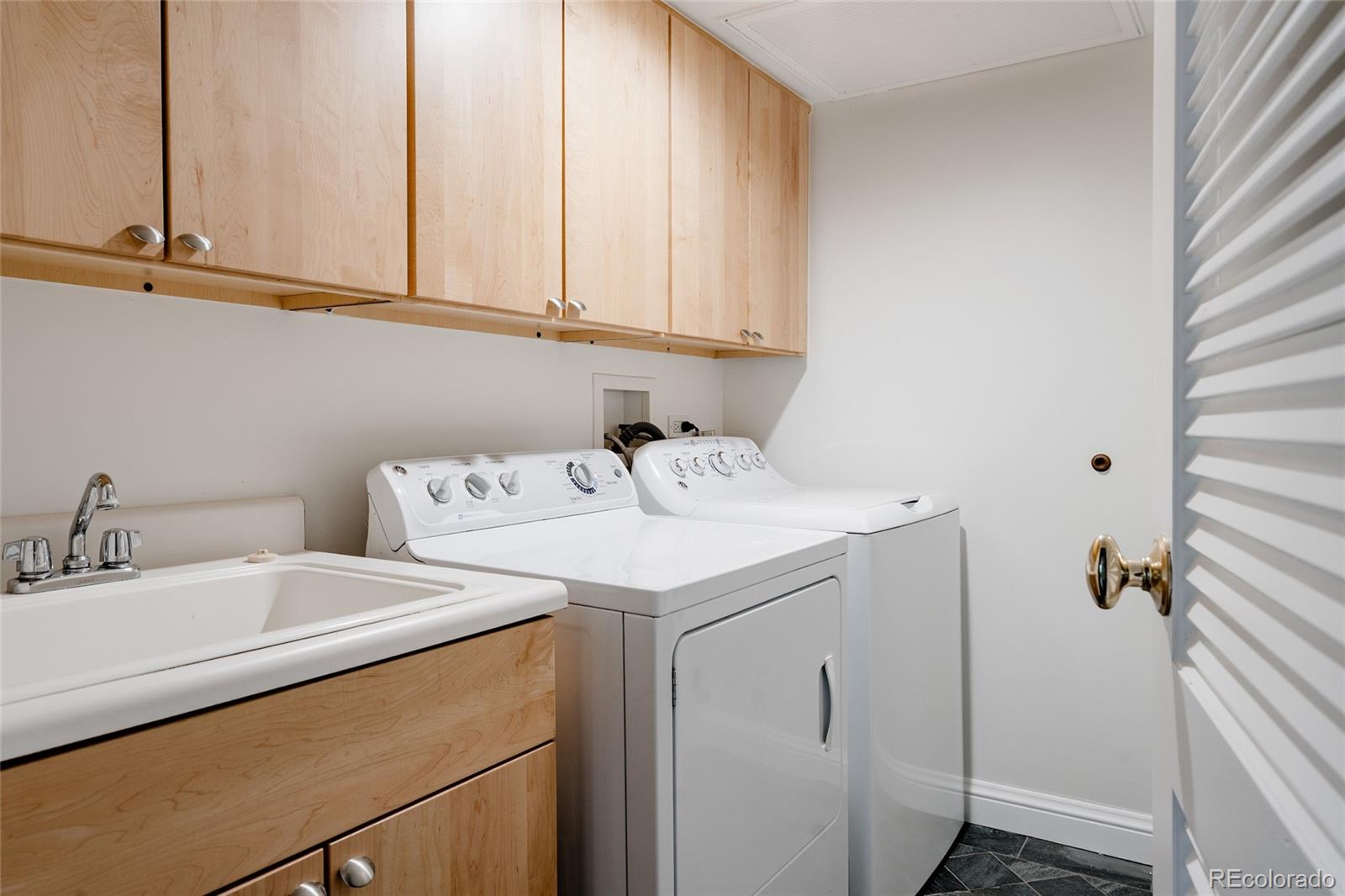 MLS Image #12 for 420 s marion parkway,denver, Colorado