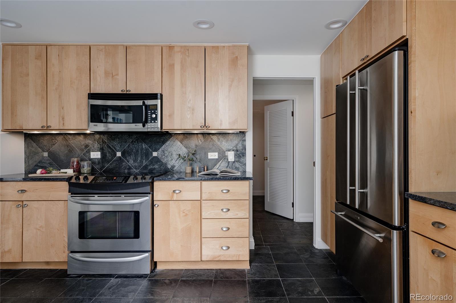 MLS Image #15 for 420 s marion parkway,denver, Colorado
