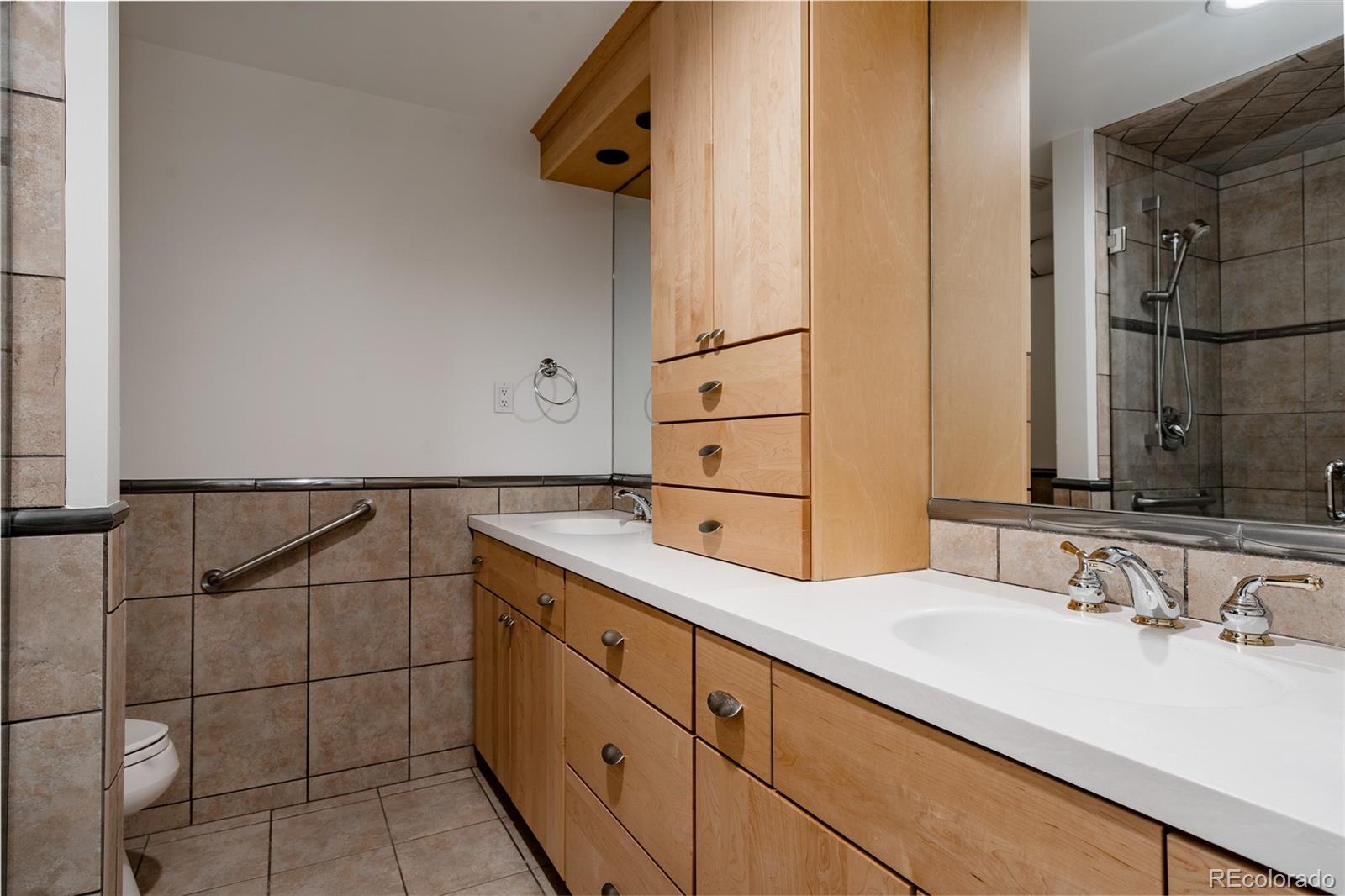 MLS Image #27 for 420 s marion parkway,denver, Colorado