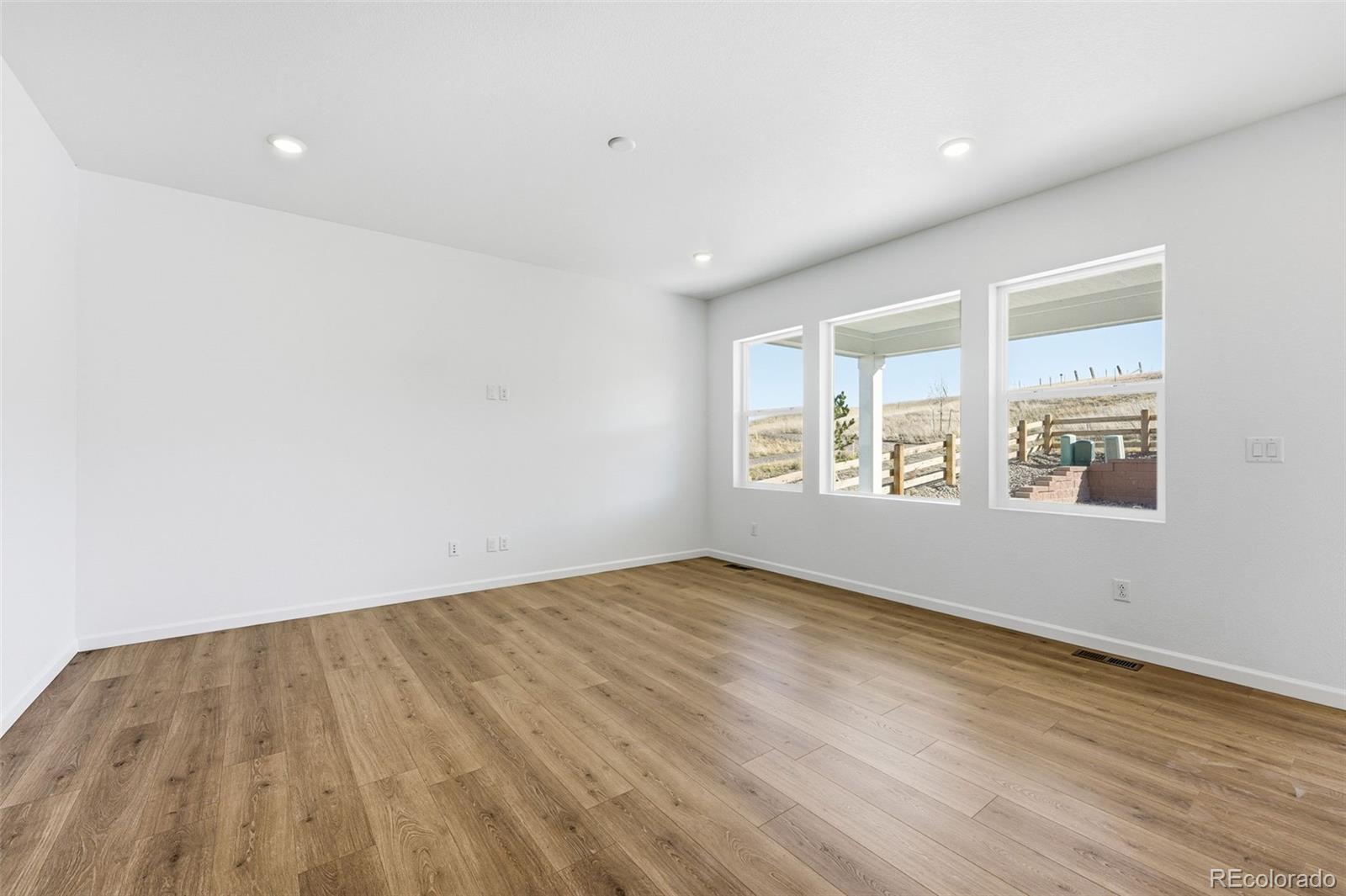 MLS Image #4 for 16468 w 92nd place,arvada, Colorado
