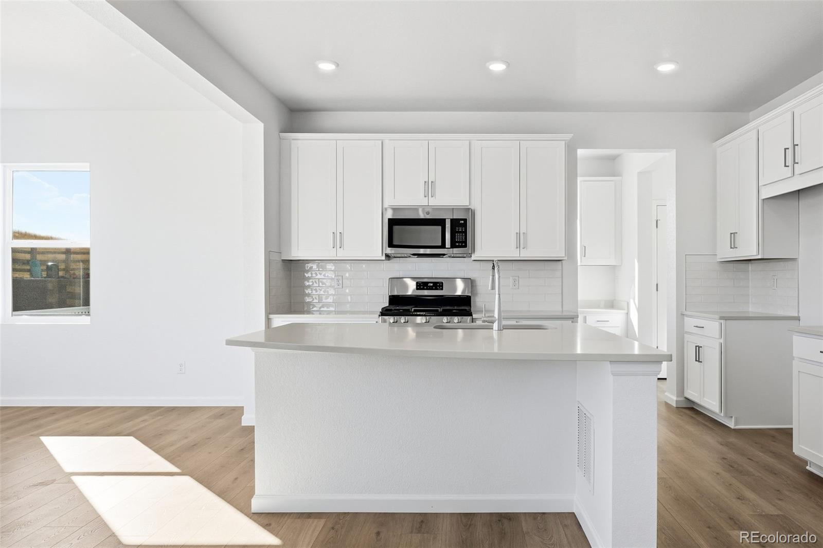 MLS Image #8 for 16468 w 92nd place,arvada, Colorado