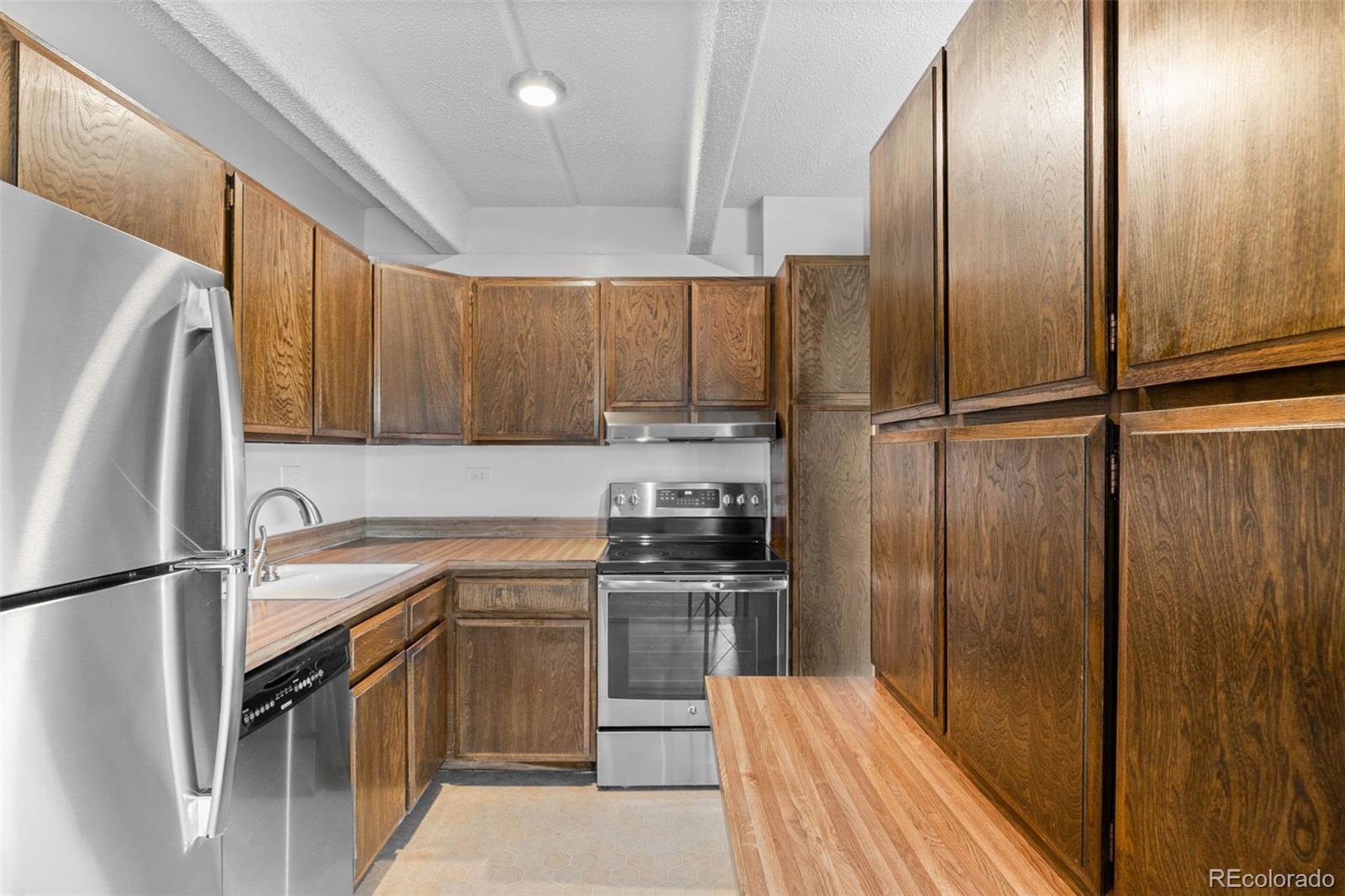 MLS Image #3 for 1255 n ogden street 406,denver, Colorado