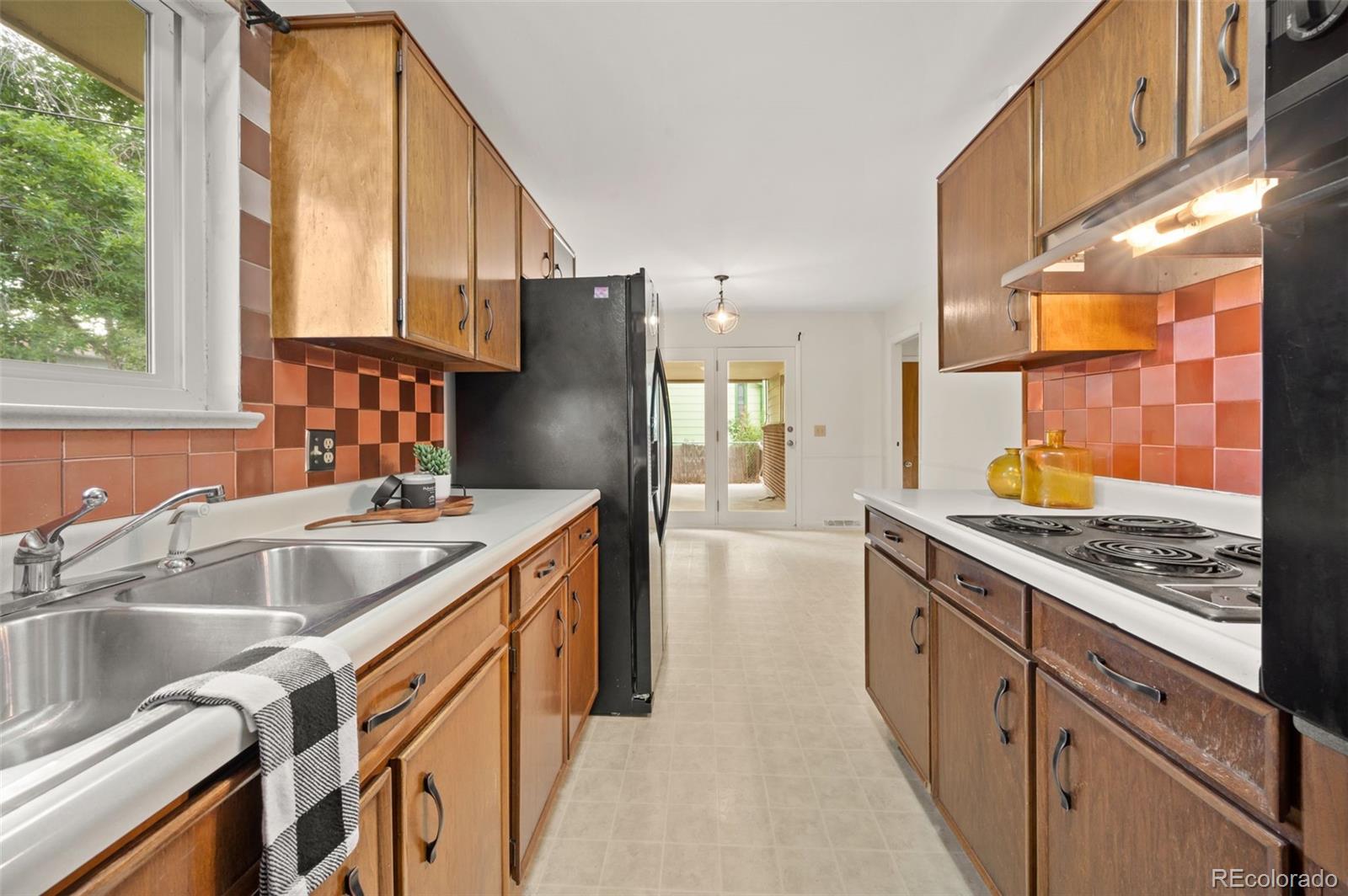 MLS Image #11 for 5873  urban court,arvada, Colorado