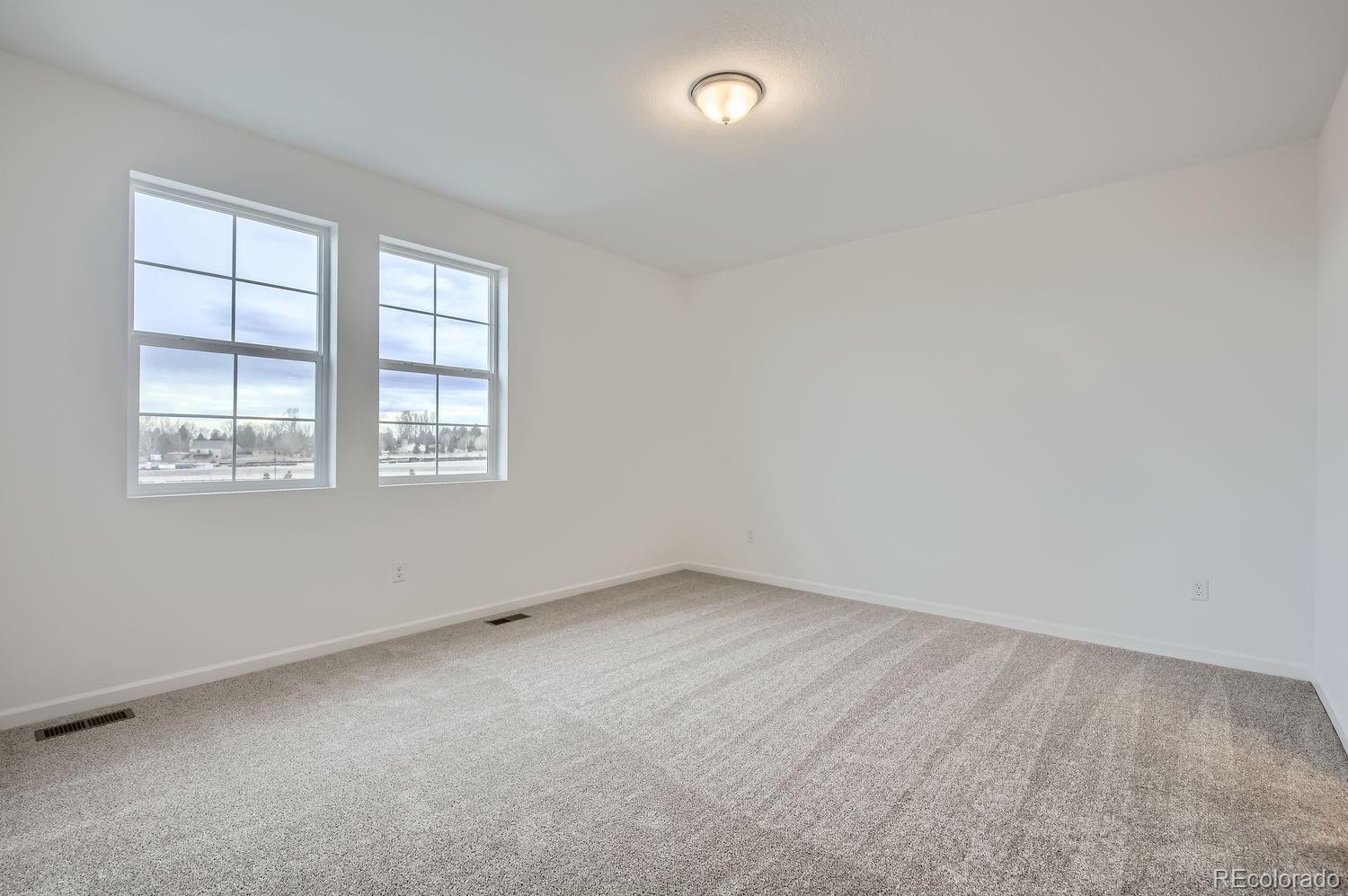 MLS Image #14 for 54970 e 28th place,strasburg, Colorado