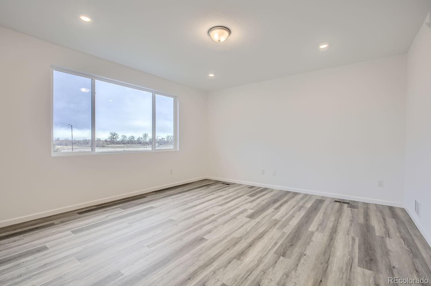 MLS Image #6 for 54970 e 28th place,strasburg, Colorado