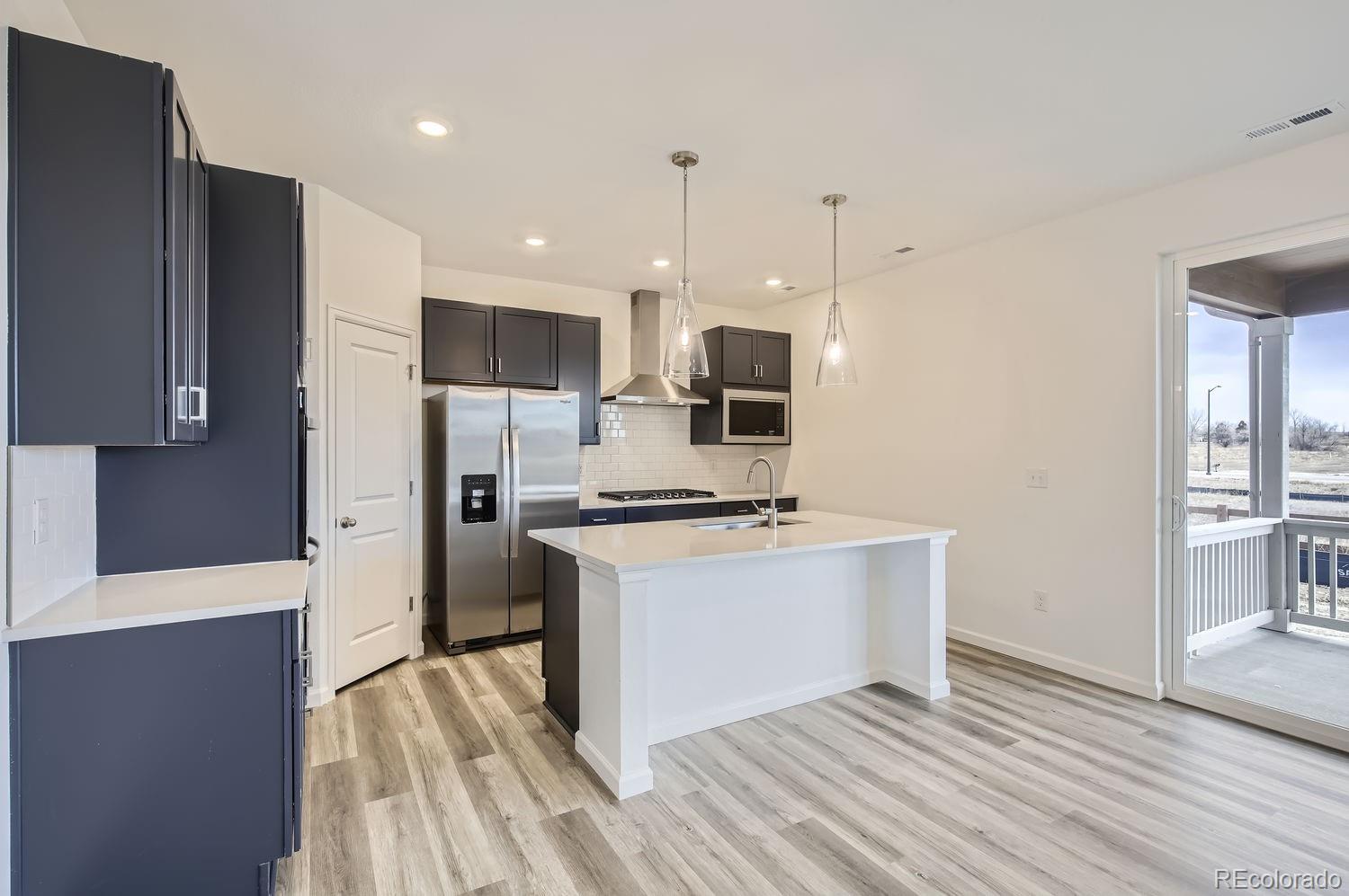 MLS Image #9 for 54970 e 28th place,strasburg, Colorado