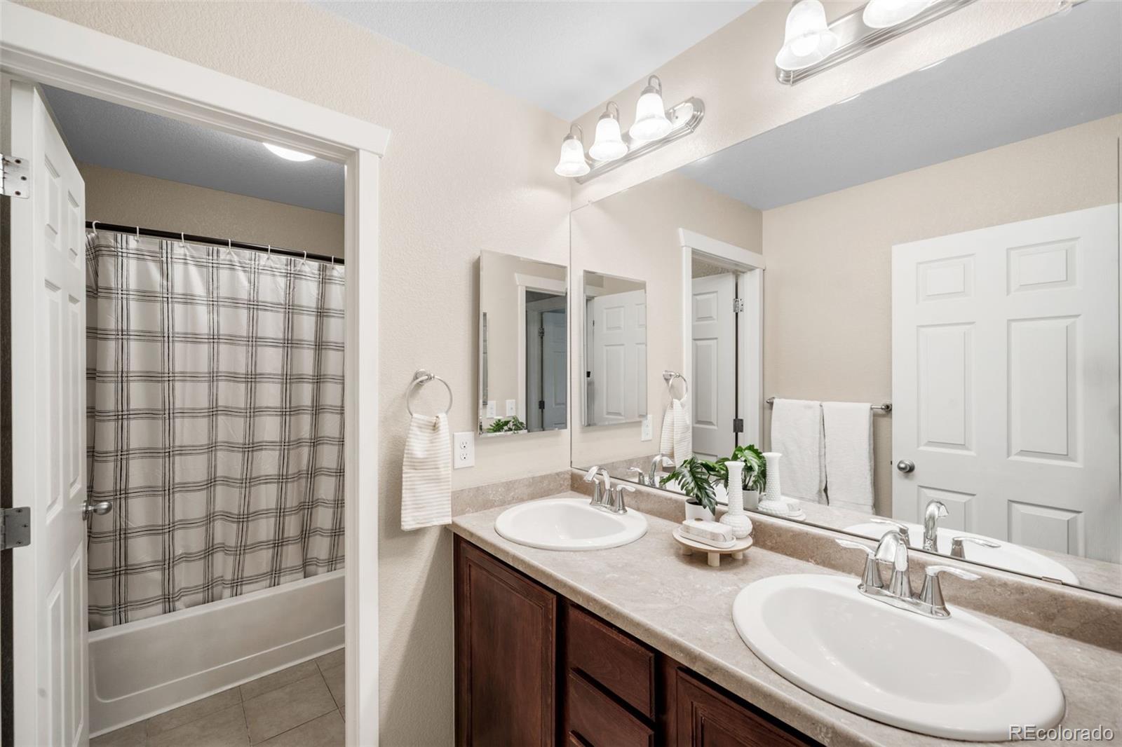 MLS Image #12 for 14119 w 89th loop,arvada, Colorado