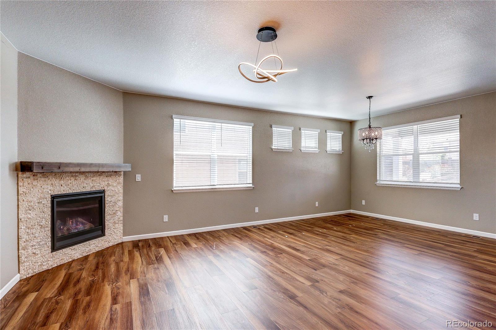 MLS Image #11 for 15641  syracuse way,thornton, Colorado