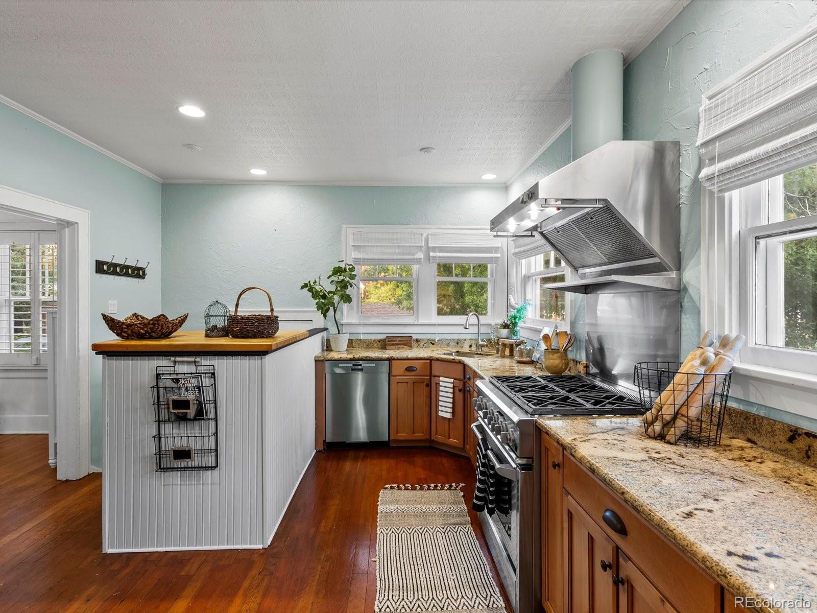 MLS Image #23 for 600  york street,denver, Colorado