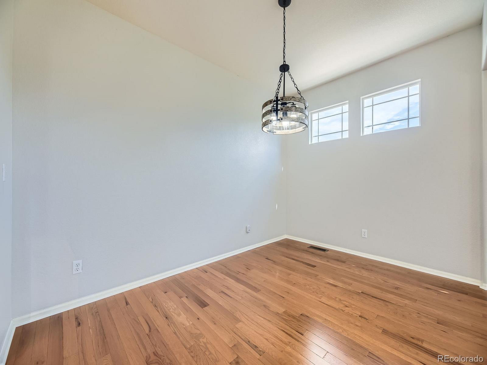 MLS Image #7 for 581 n flat rock circle,aurora, Colorado
