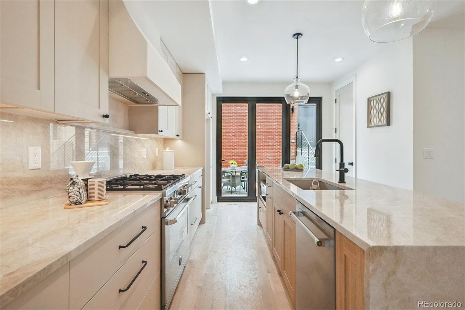 MLS Image #7 for 2845 w 36th avenue,denver, Colorado