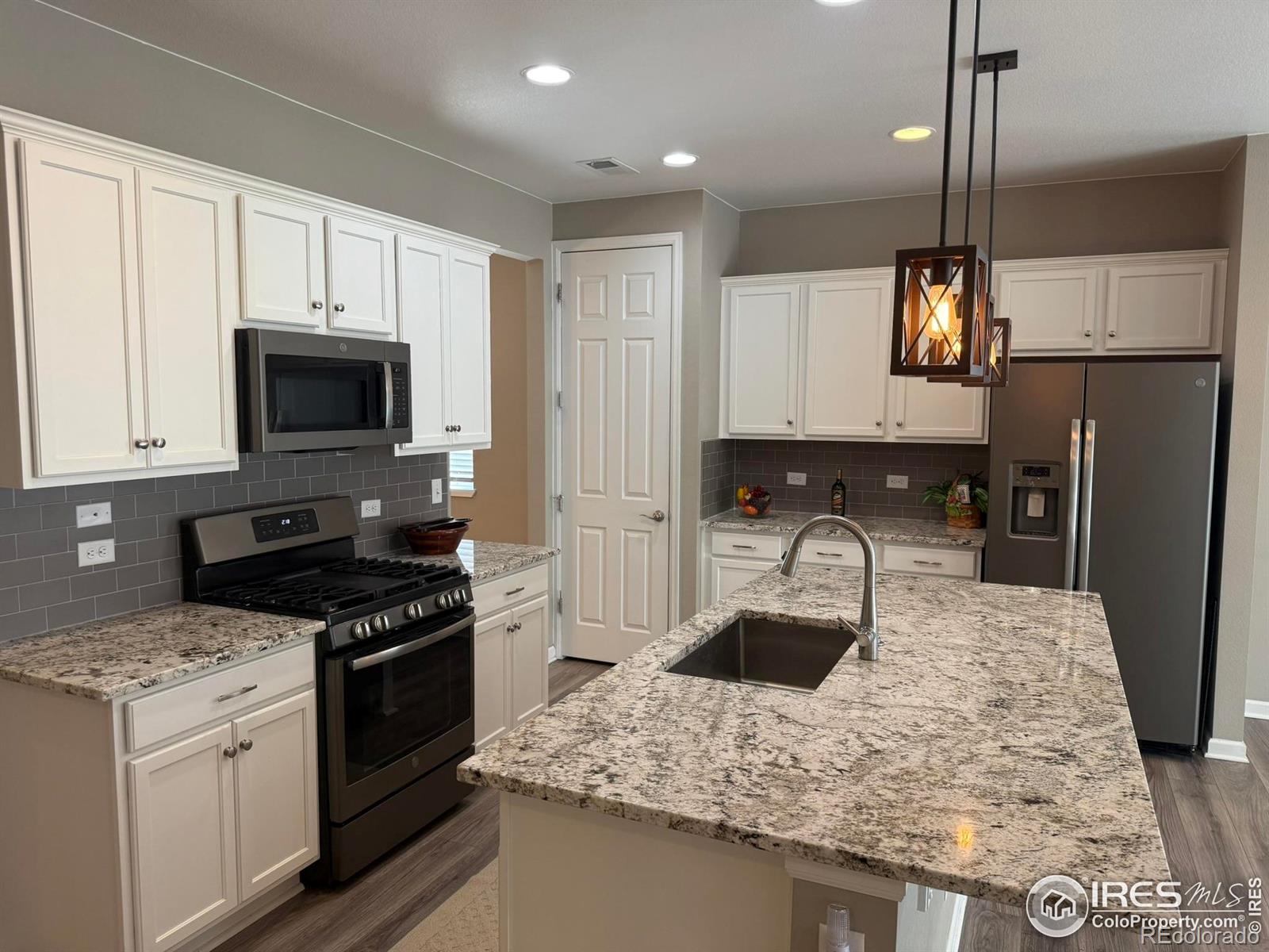 MLS Image #14 for 5536  bexley drive,windsor, Colorado