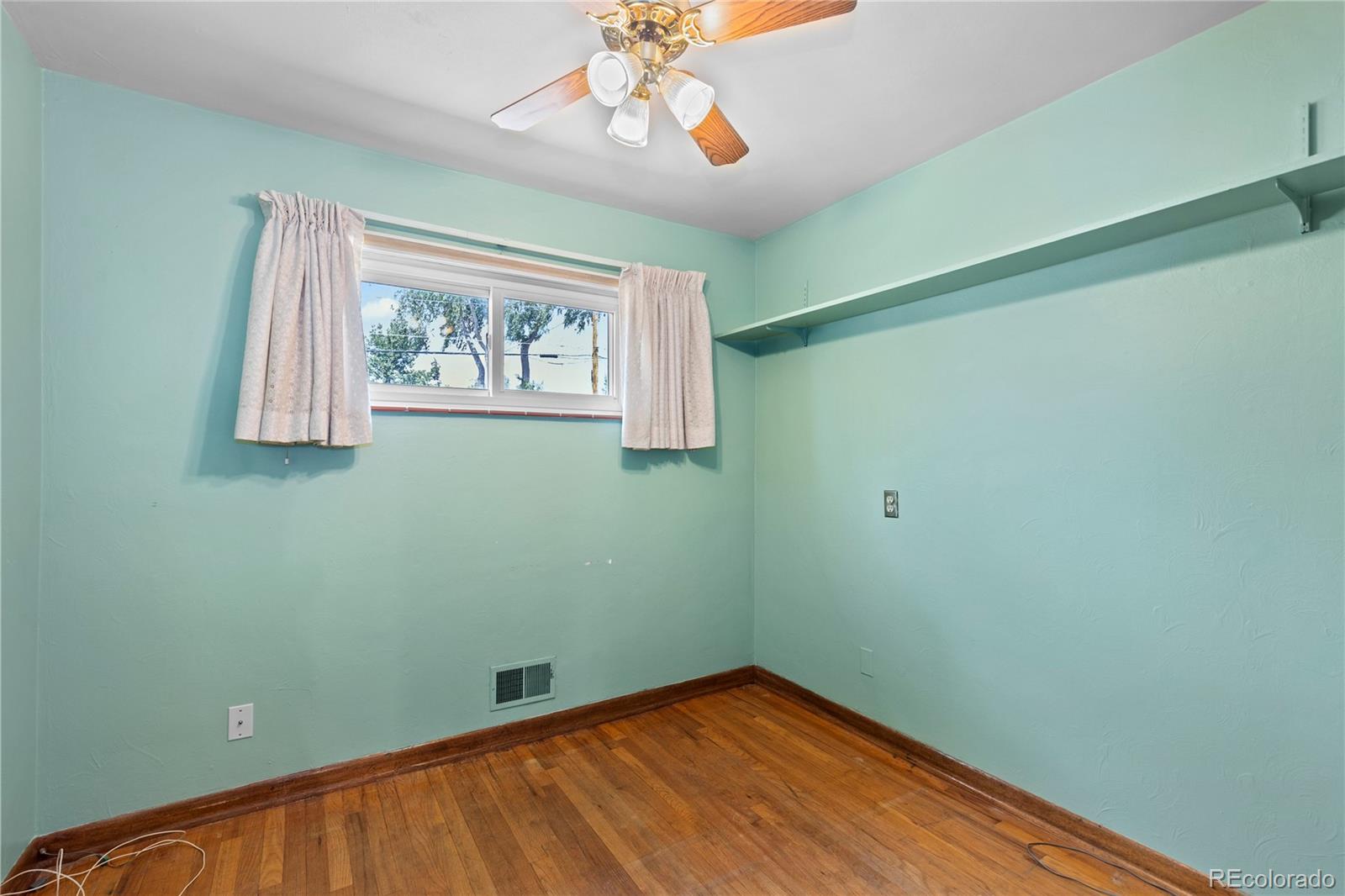 MLS Image #19 for 4815 s pennsylvania street,englewood, Colorado