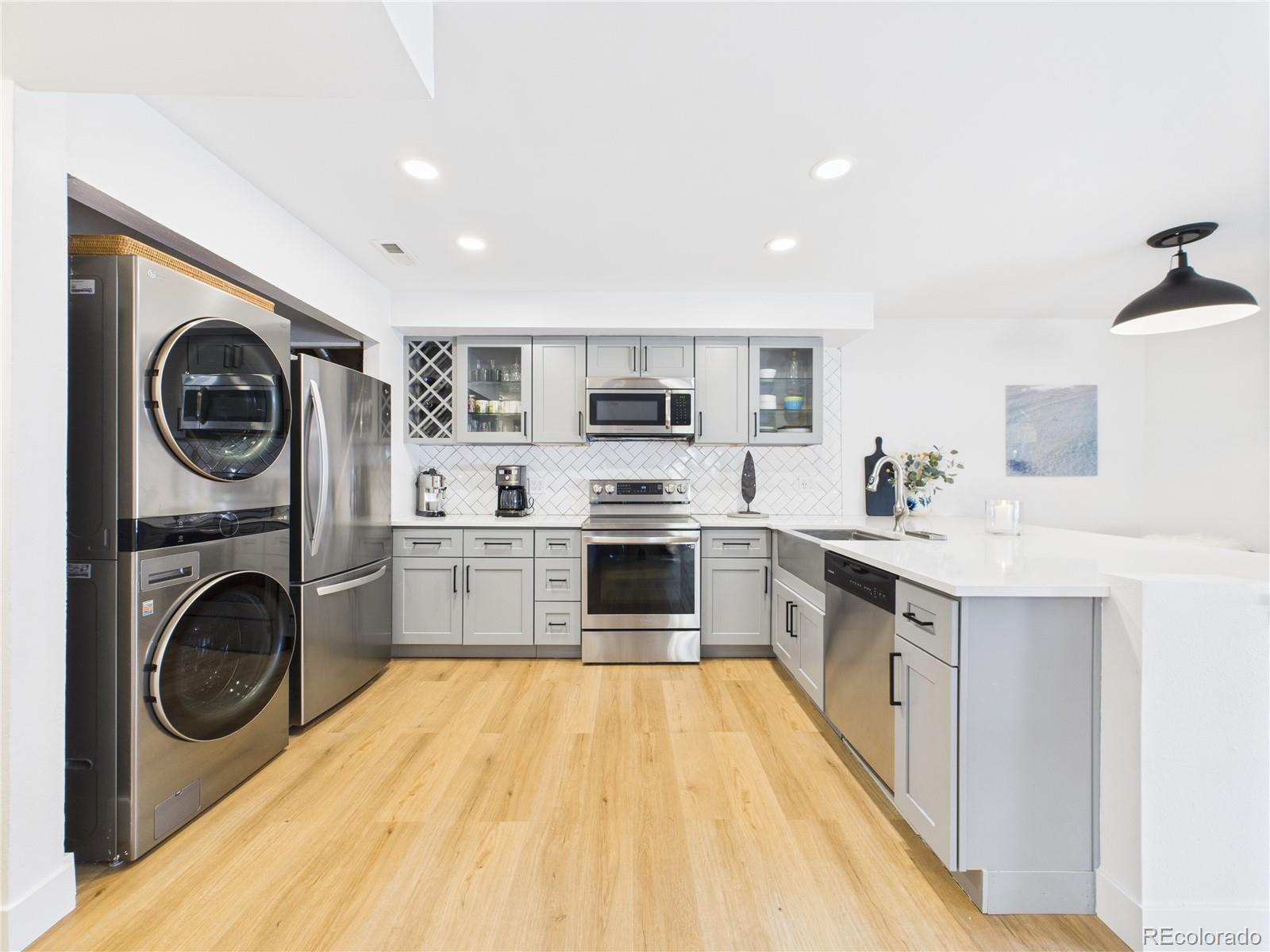 MLS Image #4 for 5936 s willow way,greenwood village, Colorado
