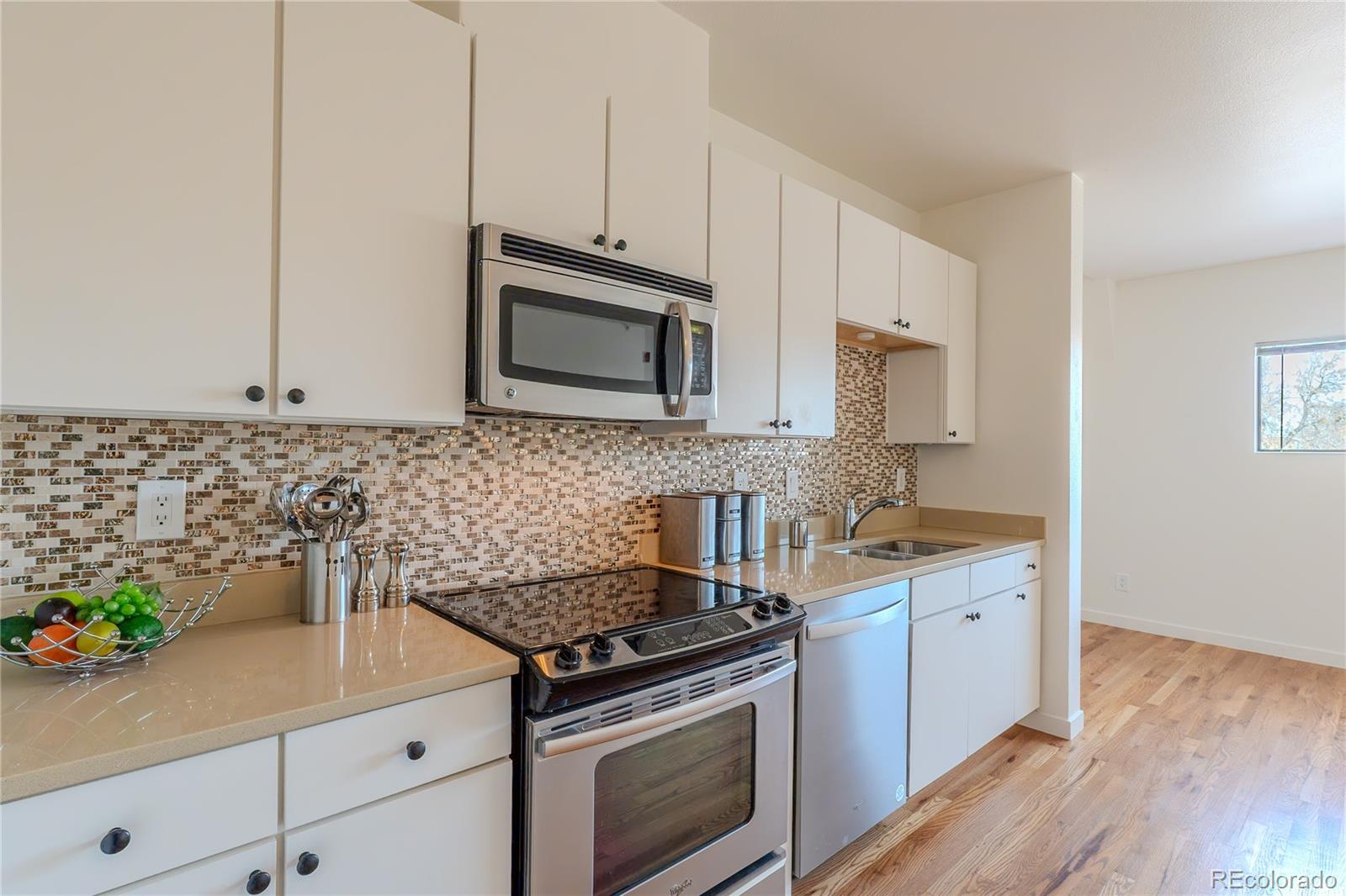 MLS Image #11 for 722 w 6th avenue,denver, Colorado