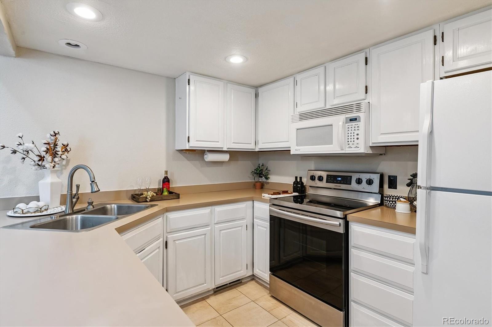 MLS Image #12 for 2685 s dayton way 273,denver, Colorado