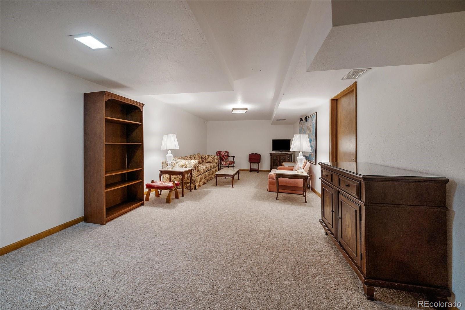MLS Image #19 for 667 s oswego court,aurora, Colorado