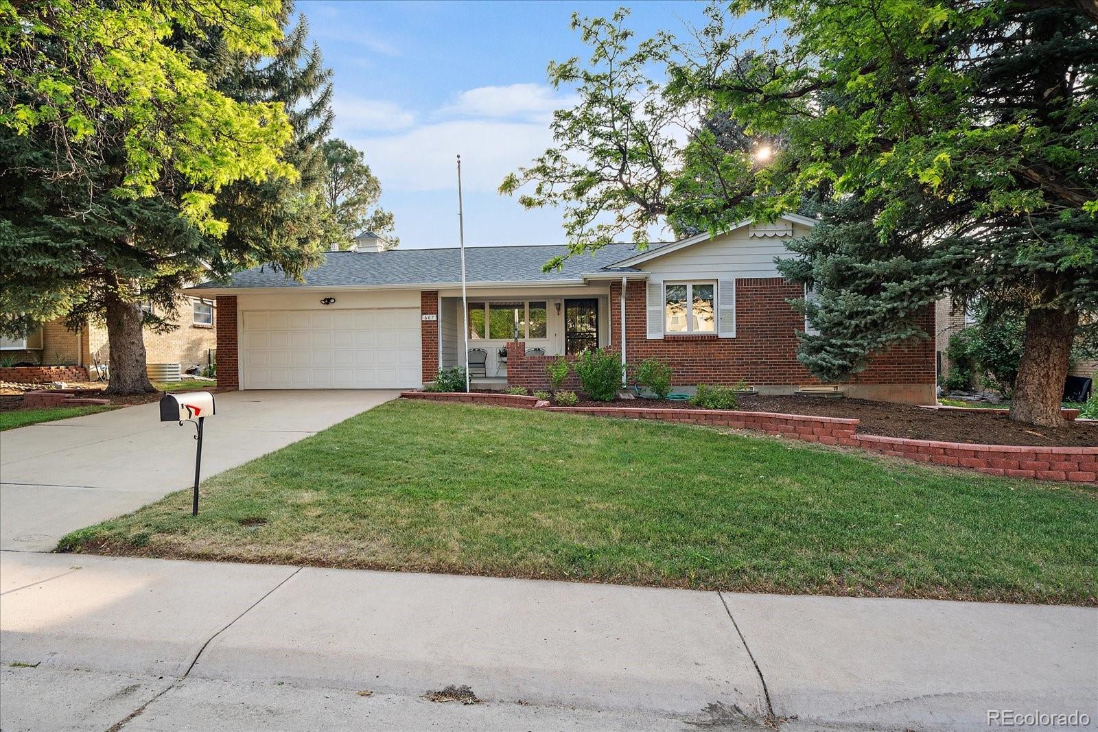 MLS Image #2 for 667 s oswego court,aurora, Colorado