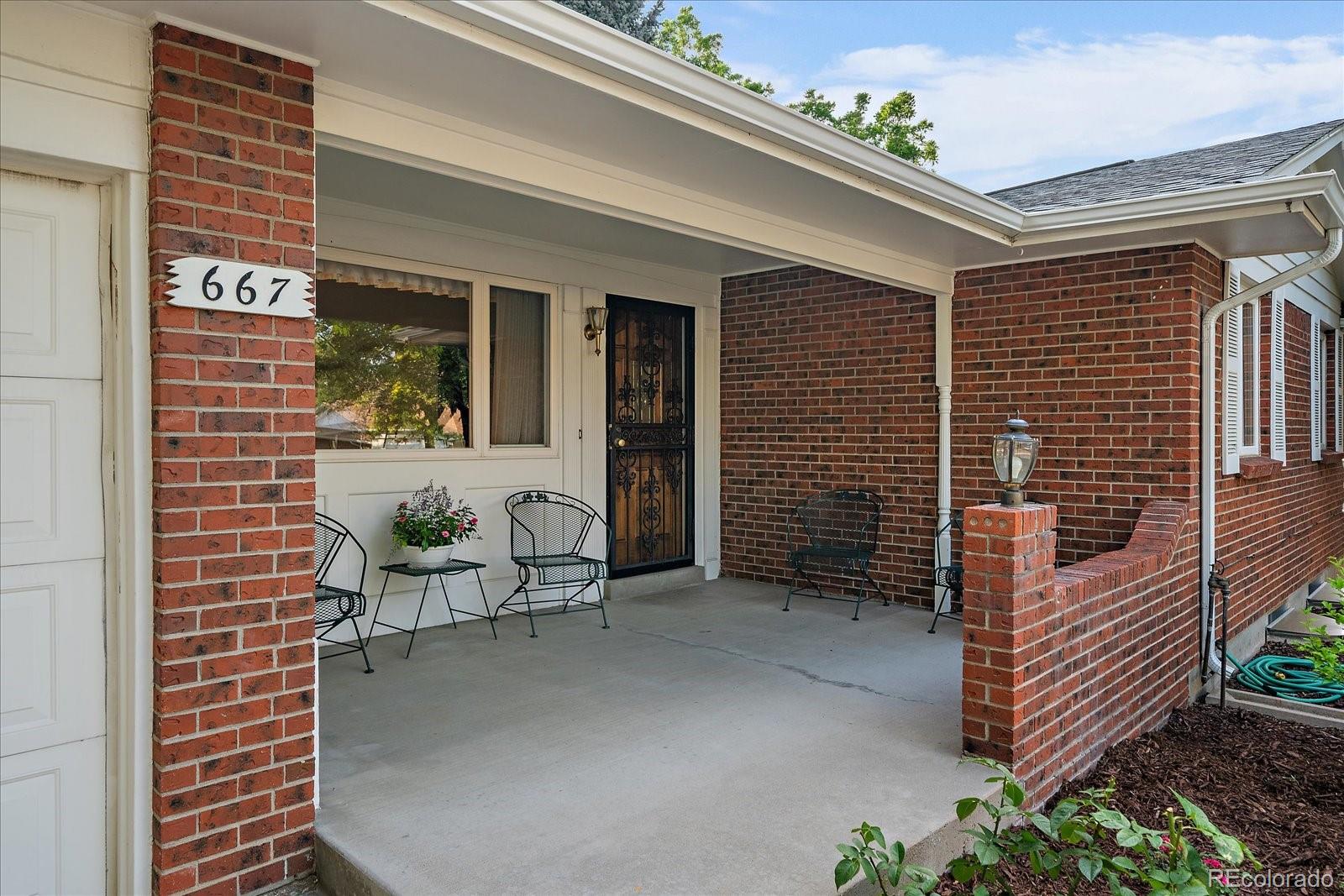MLS Image #3 for 667 s oswego court,aurora, Colorado